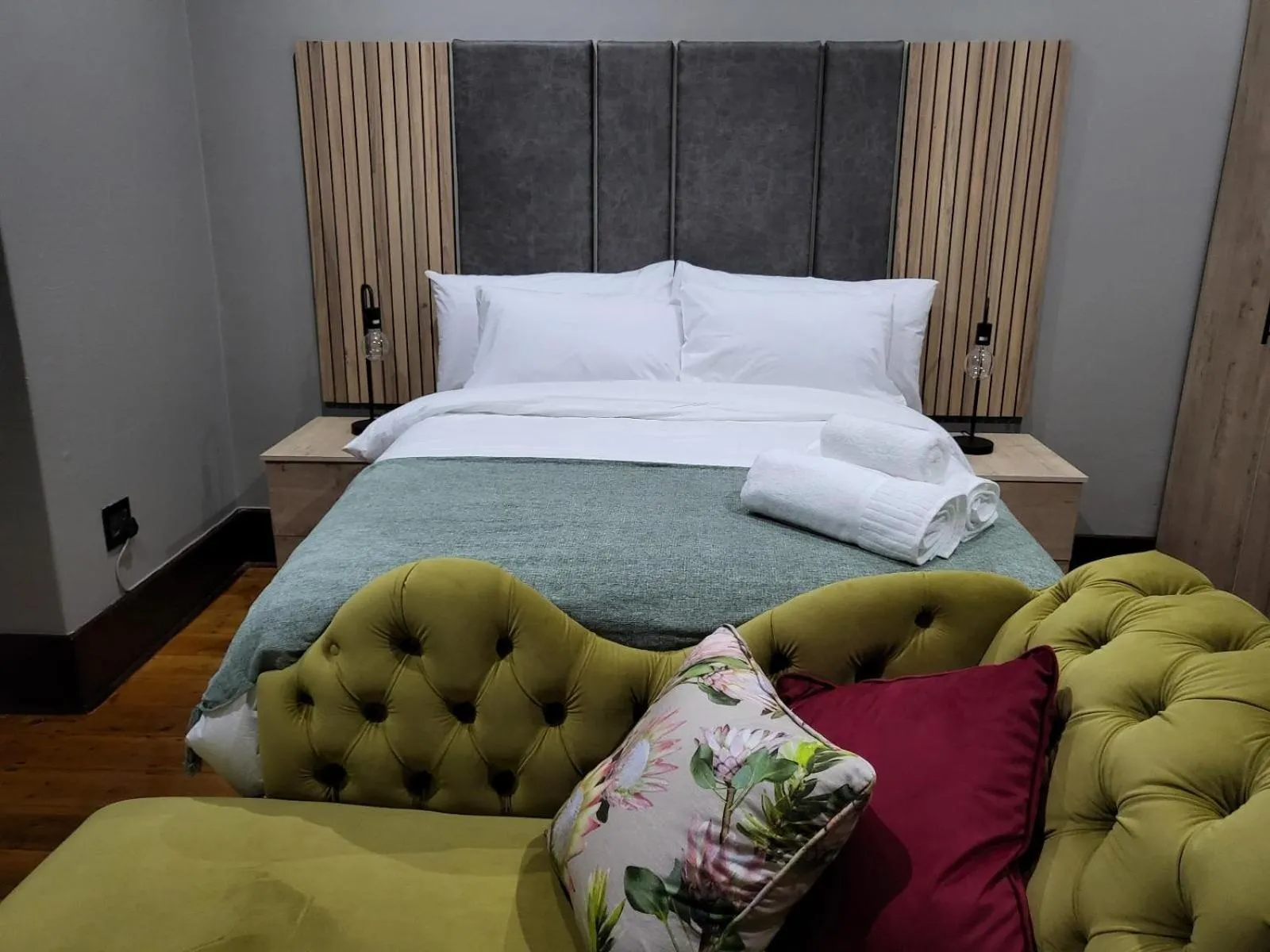 Bed in @ 21 Guest House