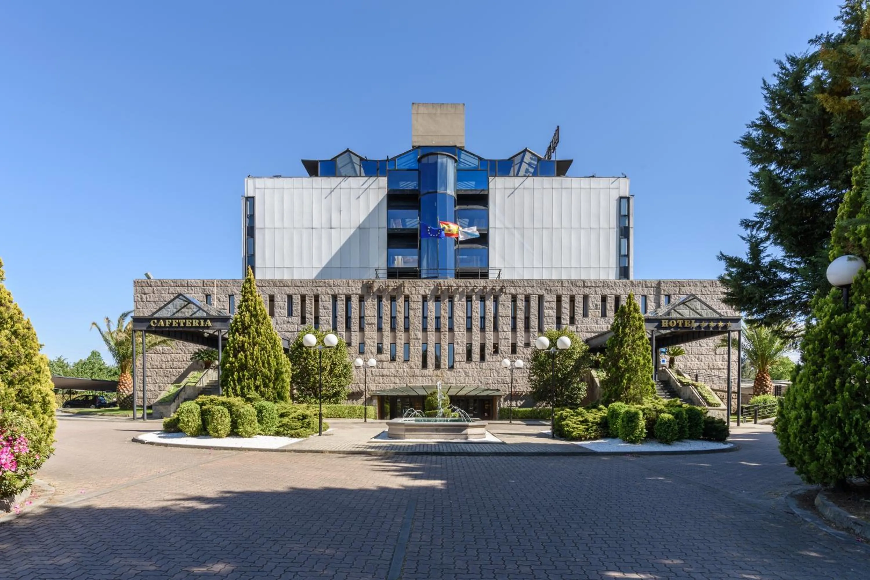 Facade/entrance in Exe Auriense