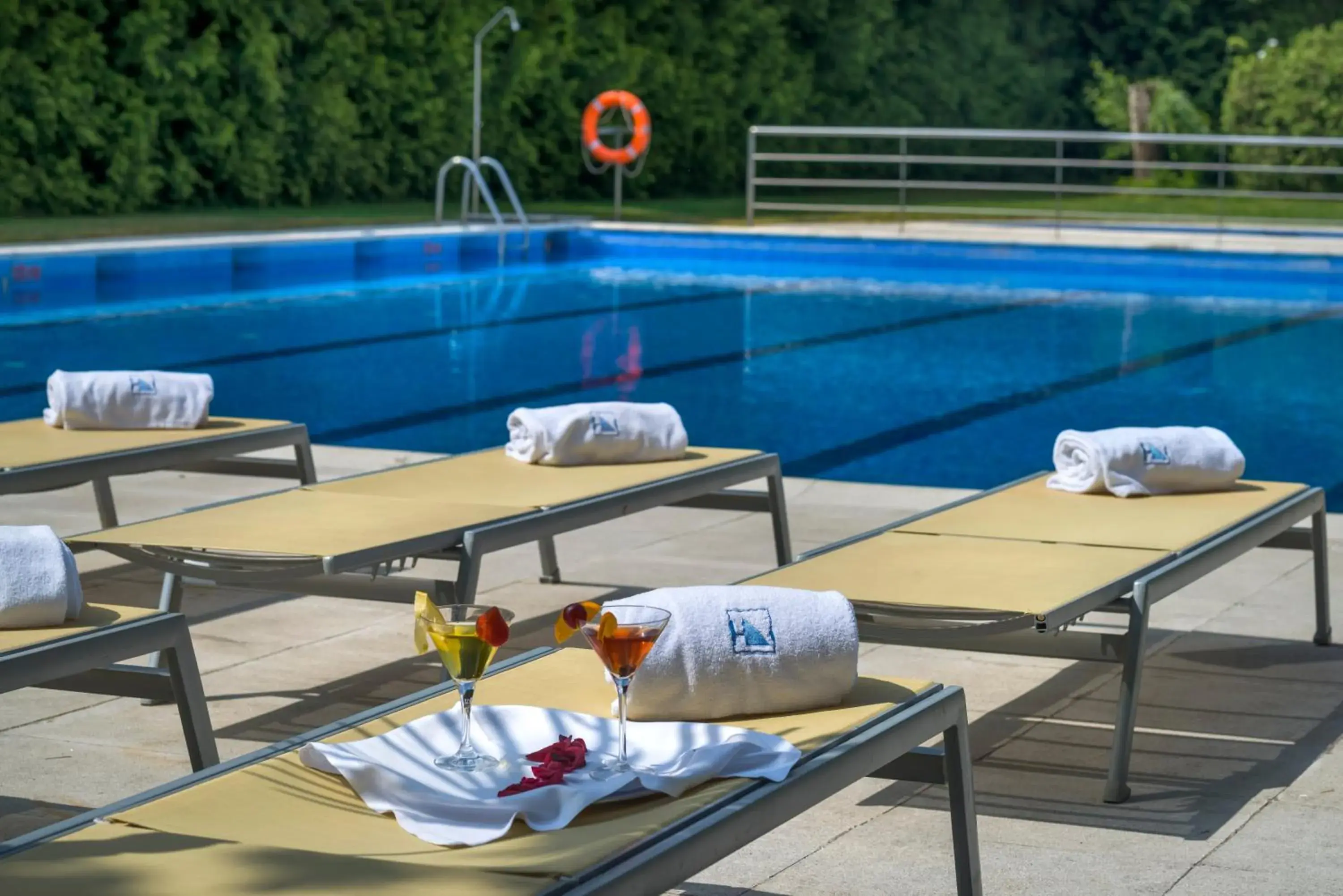 Swimming pool in Exe Auriense Swimming pool in Exe Auriense