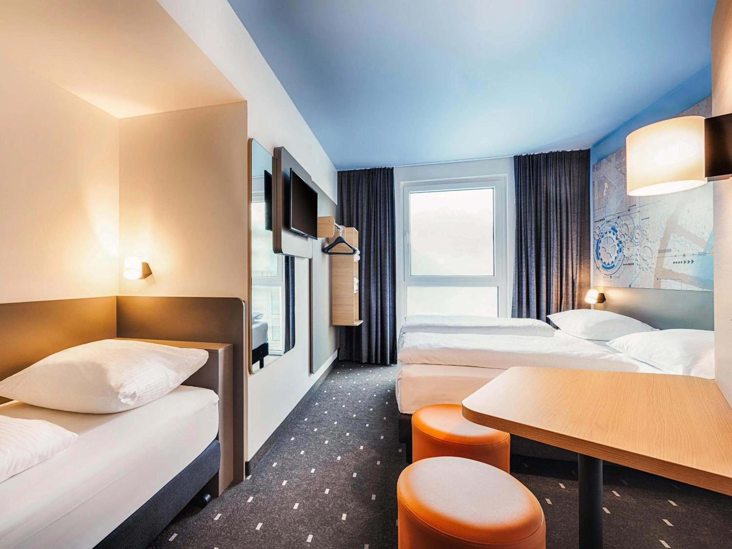 Photo of the whole room, Bed in B&B Hotel Bochum-City