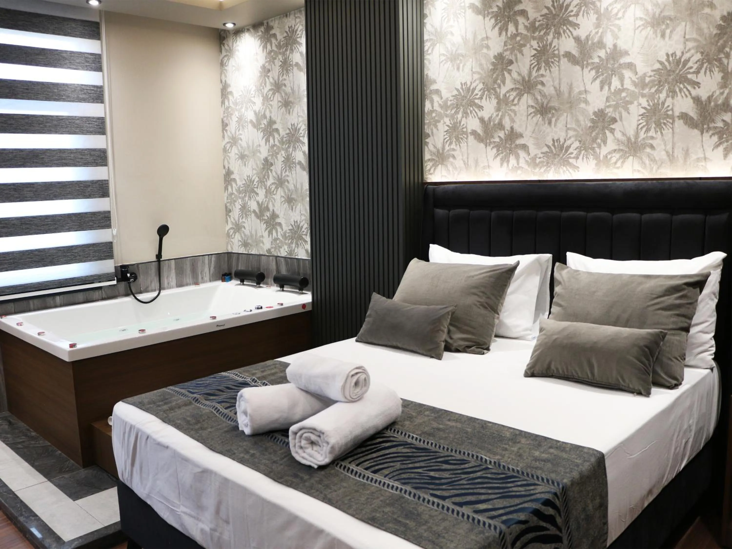 Bed in GRAND ÜSKÜDAR OTEL