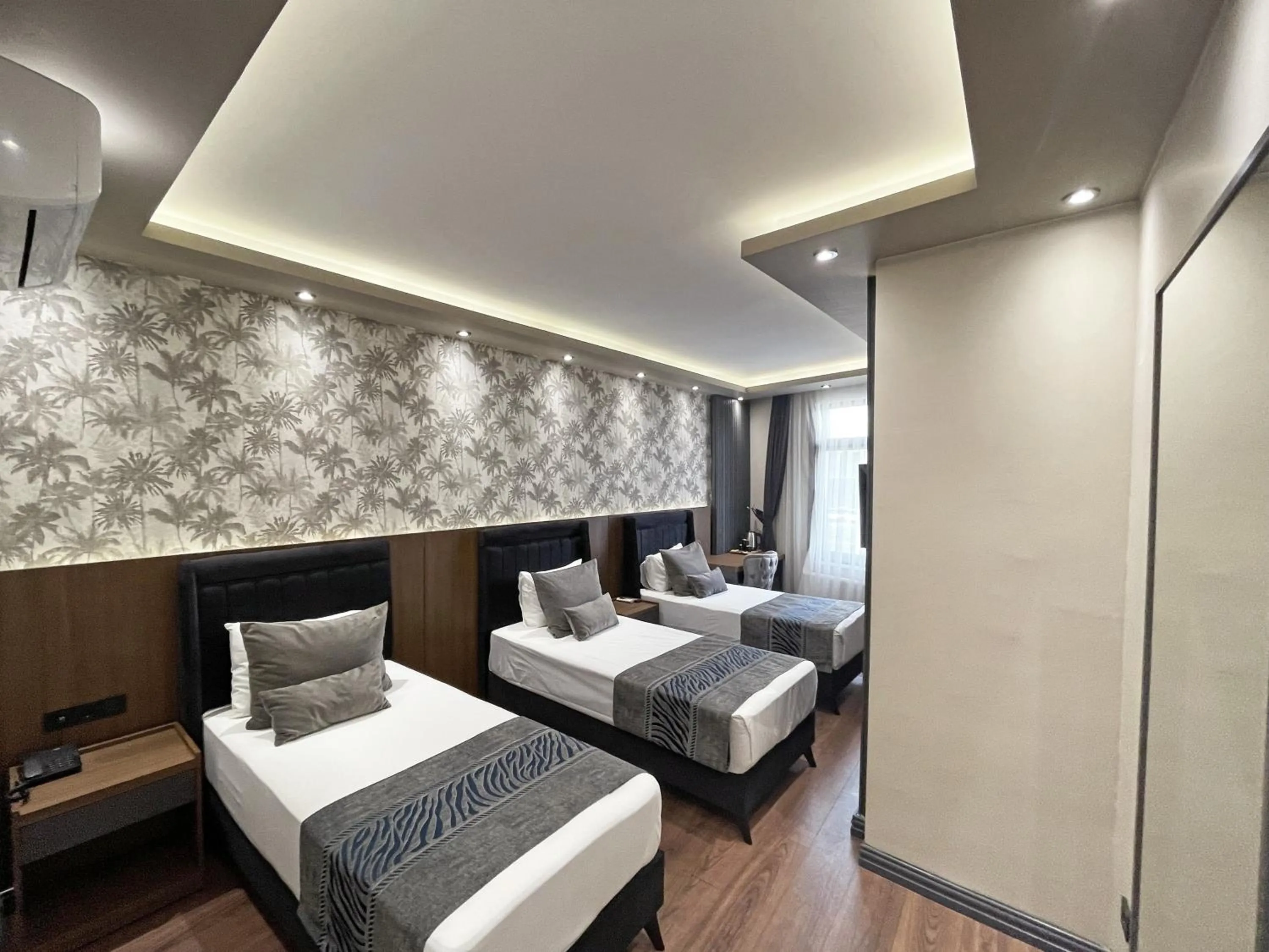 Photo of the whole room, Bed in GRAND ÜSKÜDAR OTEL