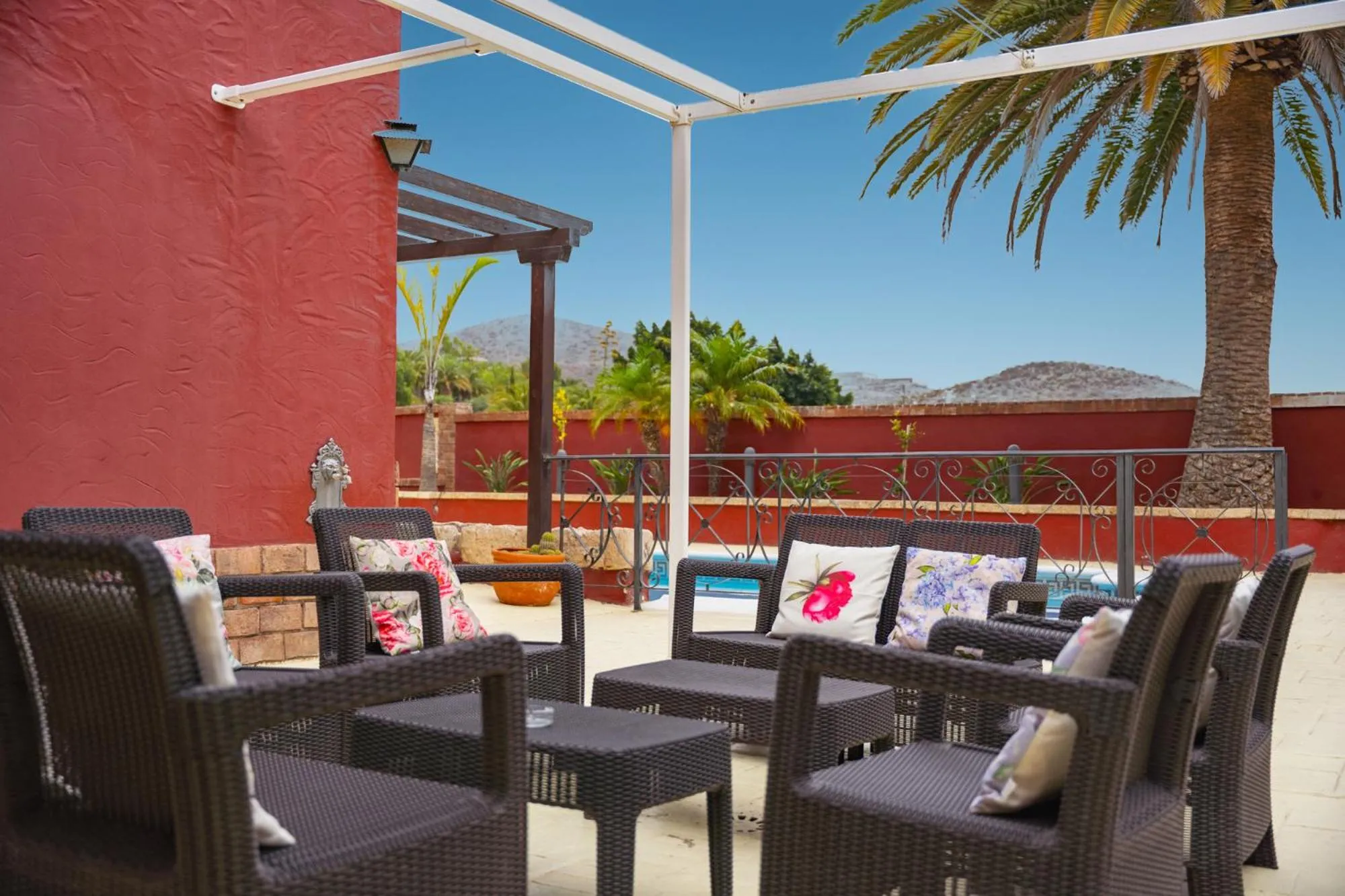 Swimming pool in Hotel Ecolife Tenerife