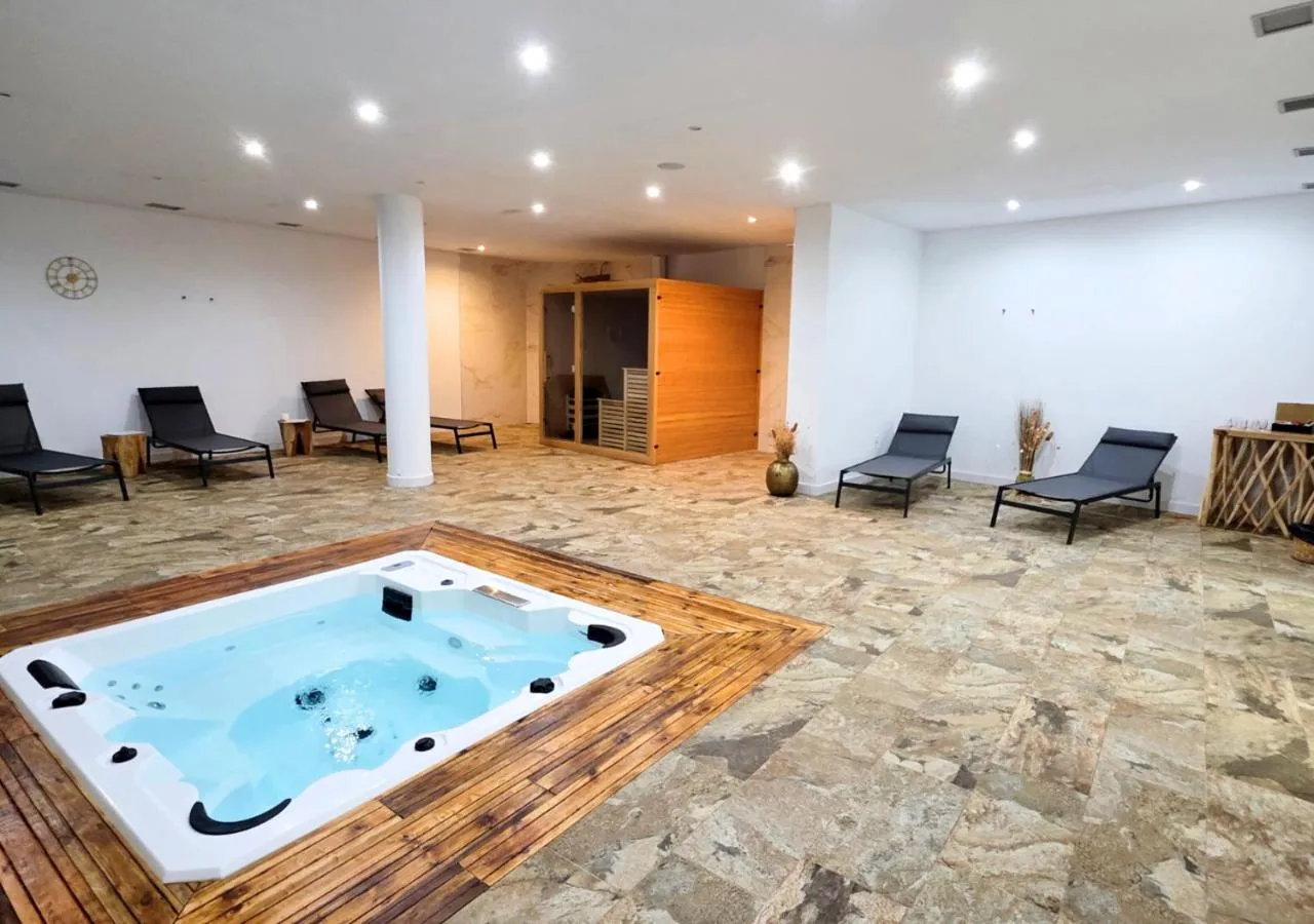 Hot Tub in Hotel Ecolife Tenerife