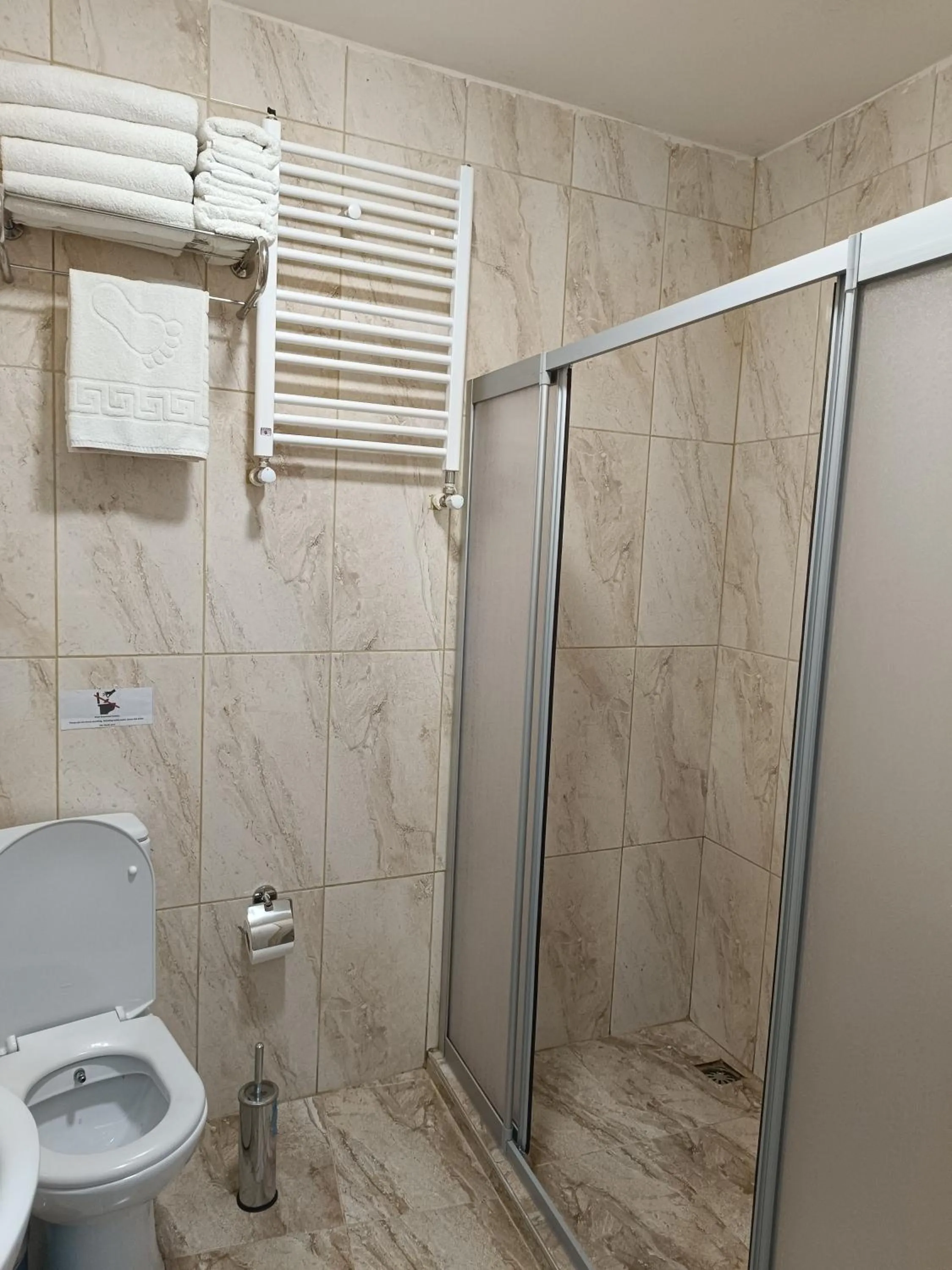 Shower in Efzen hotel