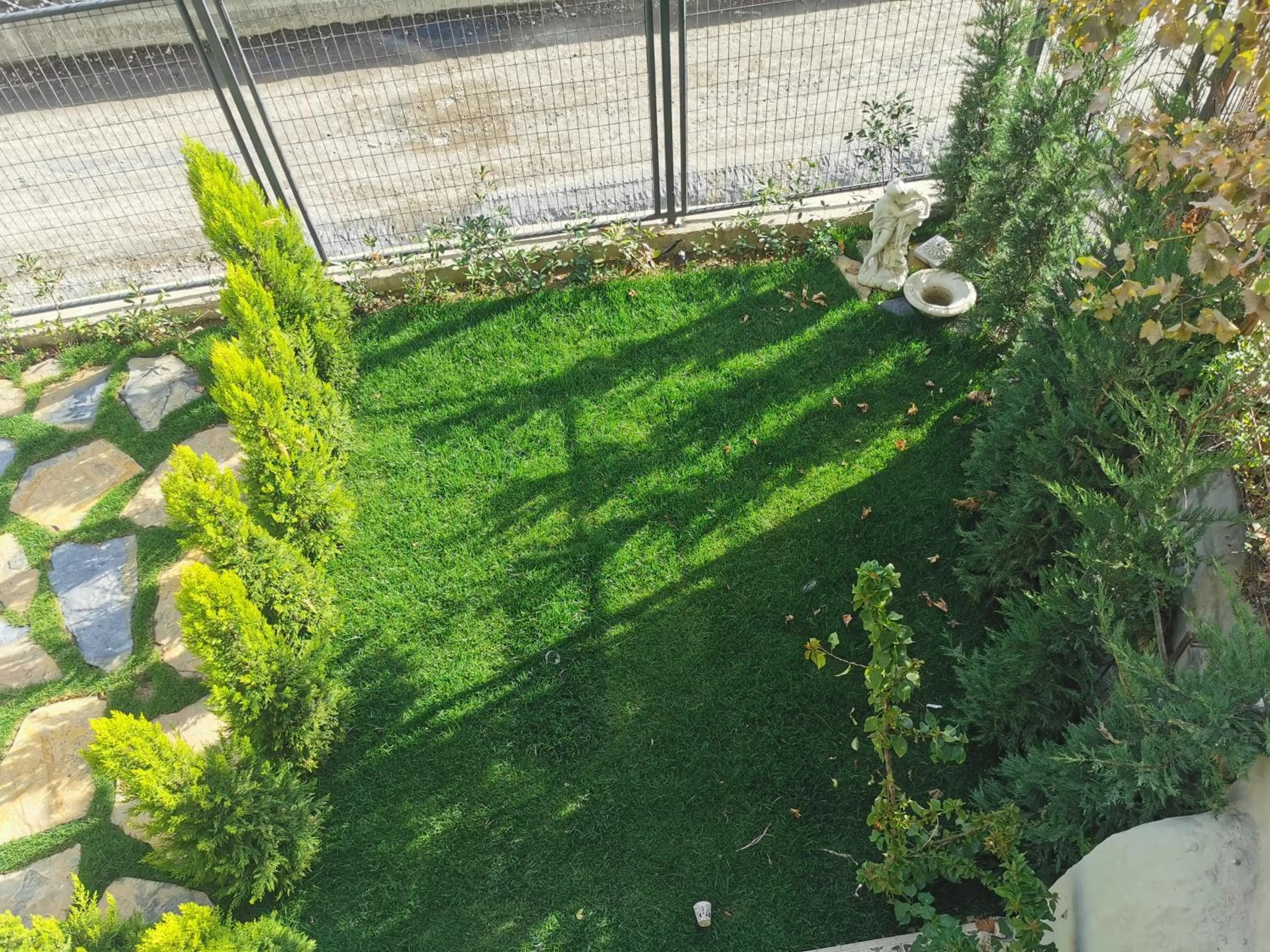 Garden in Efzen hotel