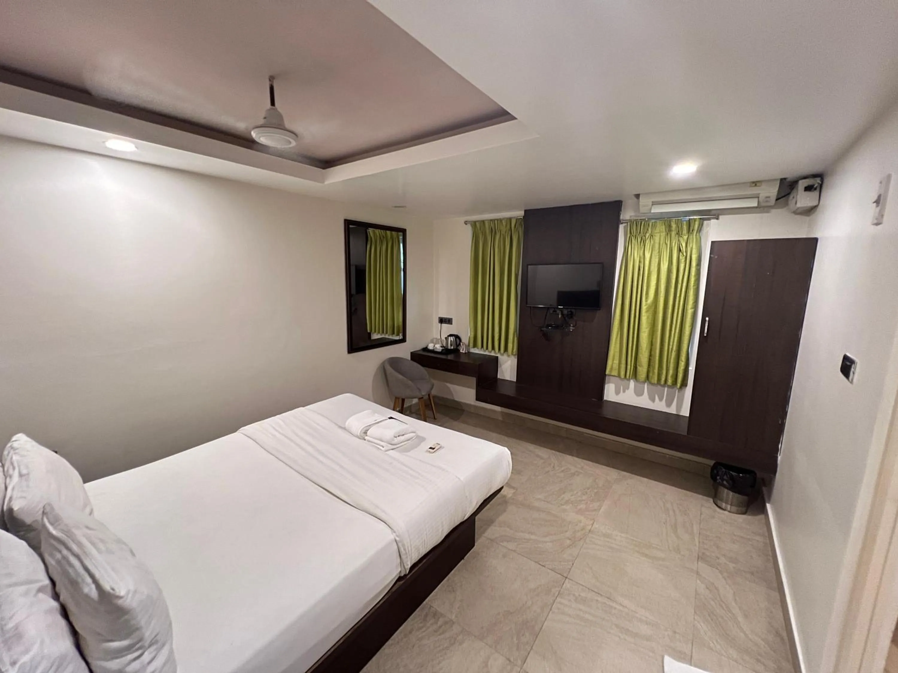 Bed in Diviyum Manor