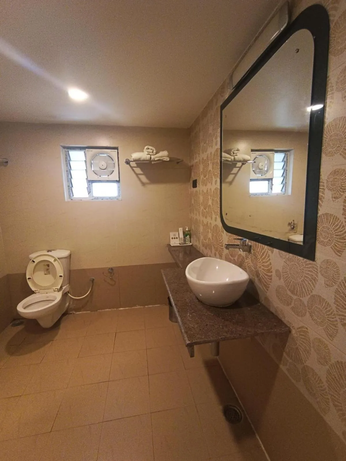 Bathroom in Diviyum Manor