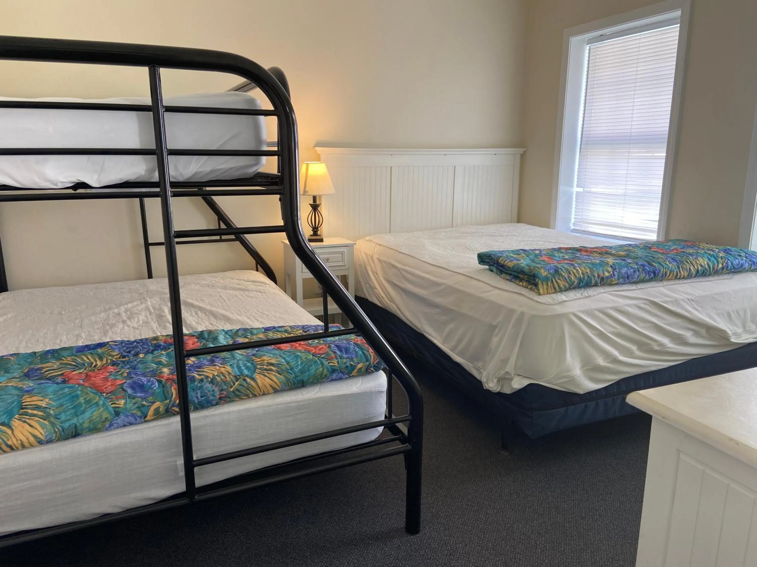 Bed in Cottages Christian Retreat