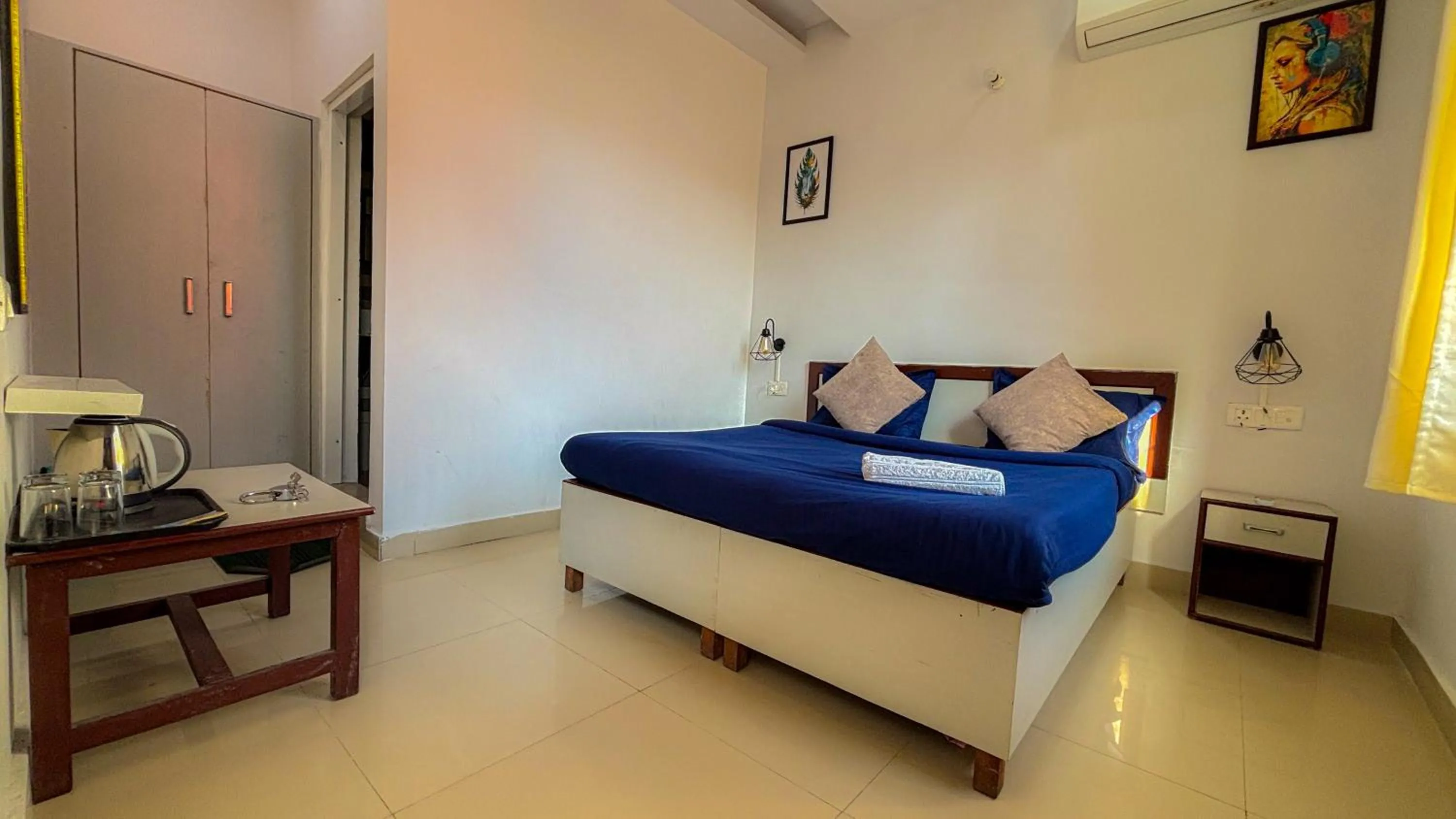 Bed in Skyard Premium, Tapovan