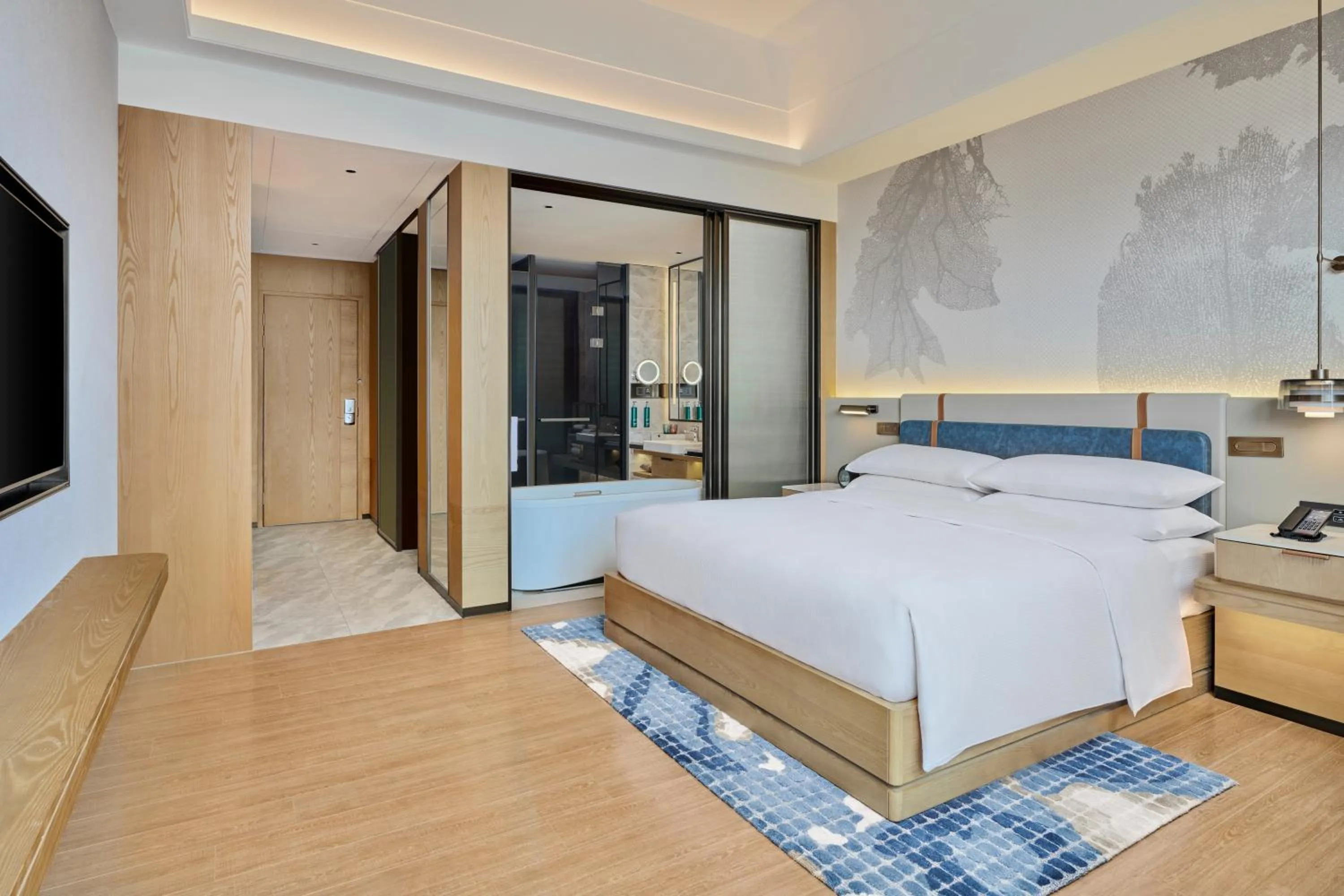 Bed in DoubleTree by Hilton Guangzhou Zengcheng - Canton Fair Free Shuttle Bus