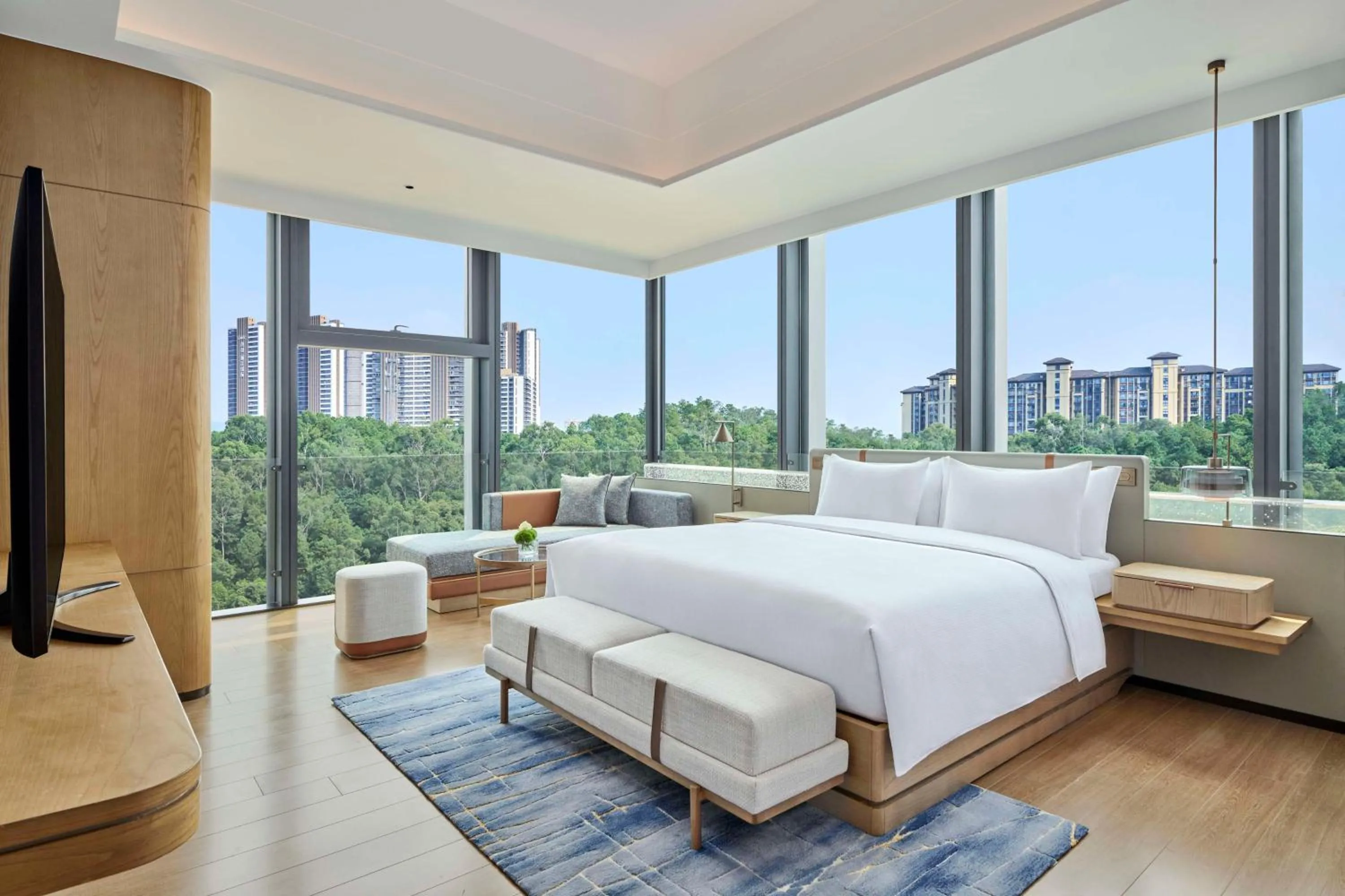 Bedroom, Bed in DoubleTree by Hilton Guangzhou Zengcheng - Canton Fair Free Shuttle Bus