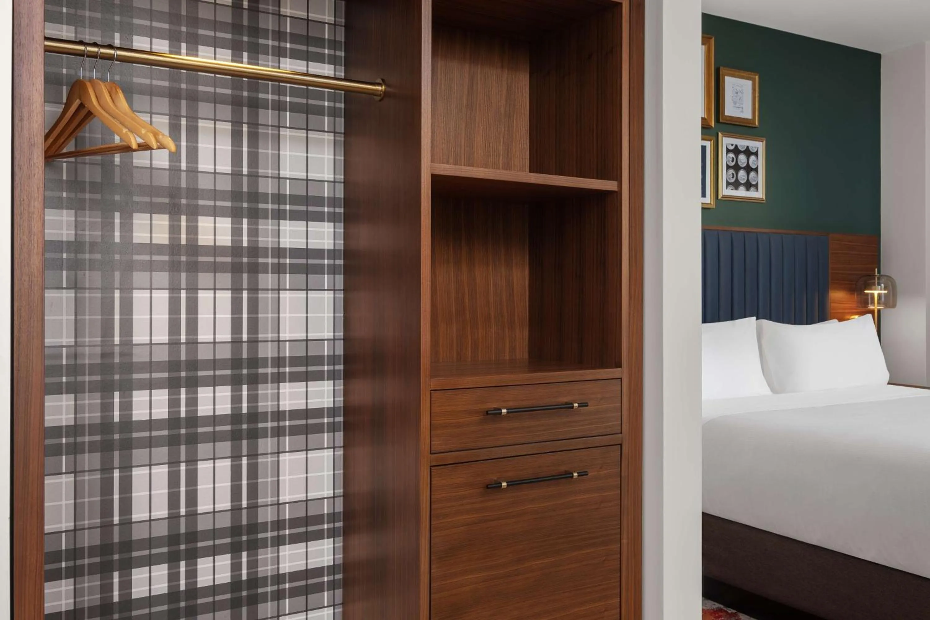 Bed in Hotel Ardent Dayton Downtown, Tapestry Collection By Hilton