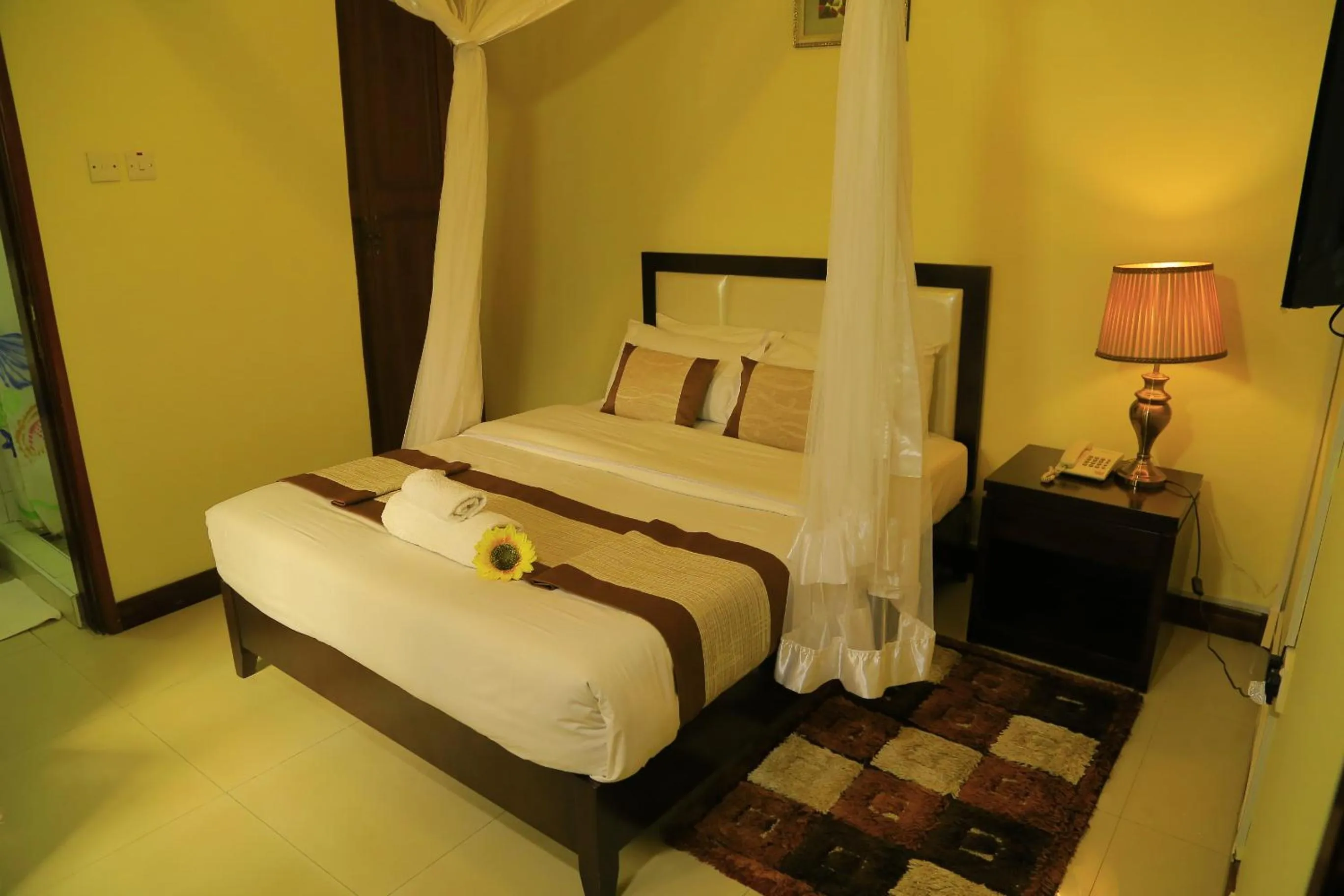 Bedroom, Bed in Royal Victoria House Ltd