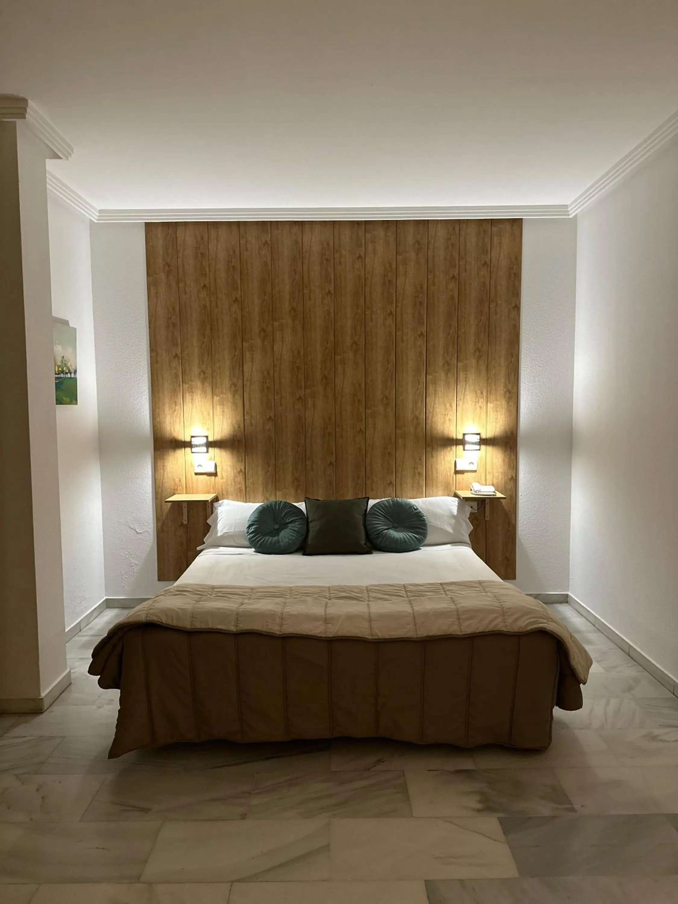 Photo of the whole room, Bed in Hospedium Hotel Apartamentos Simón Verde