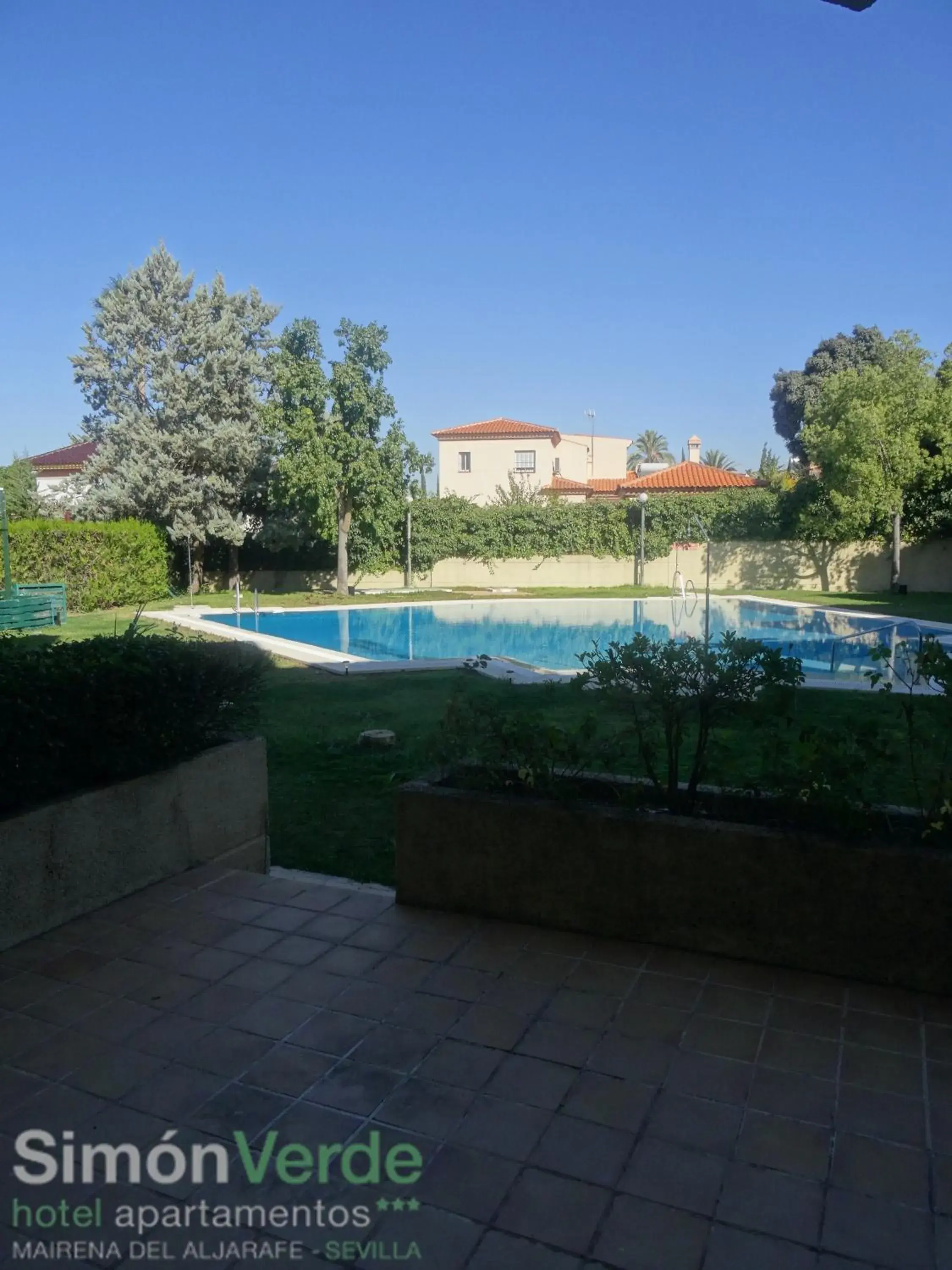Swimming pool in Hospedium Hotel Apartamentos Simón Verde Swimming pool in Hospedium Hotel Apartamentos Simón Verde