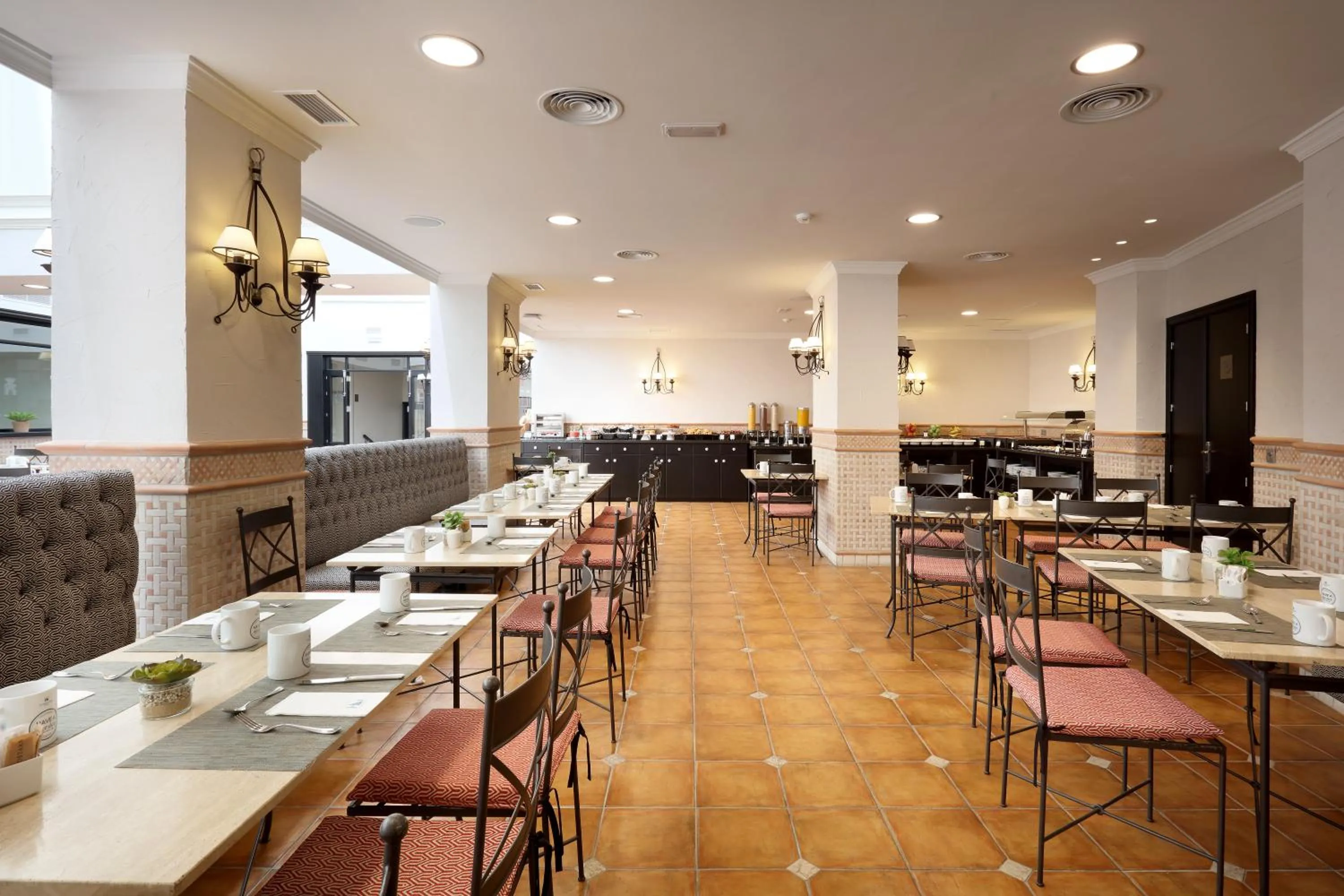 Lounge or bar in Eurostars Regina