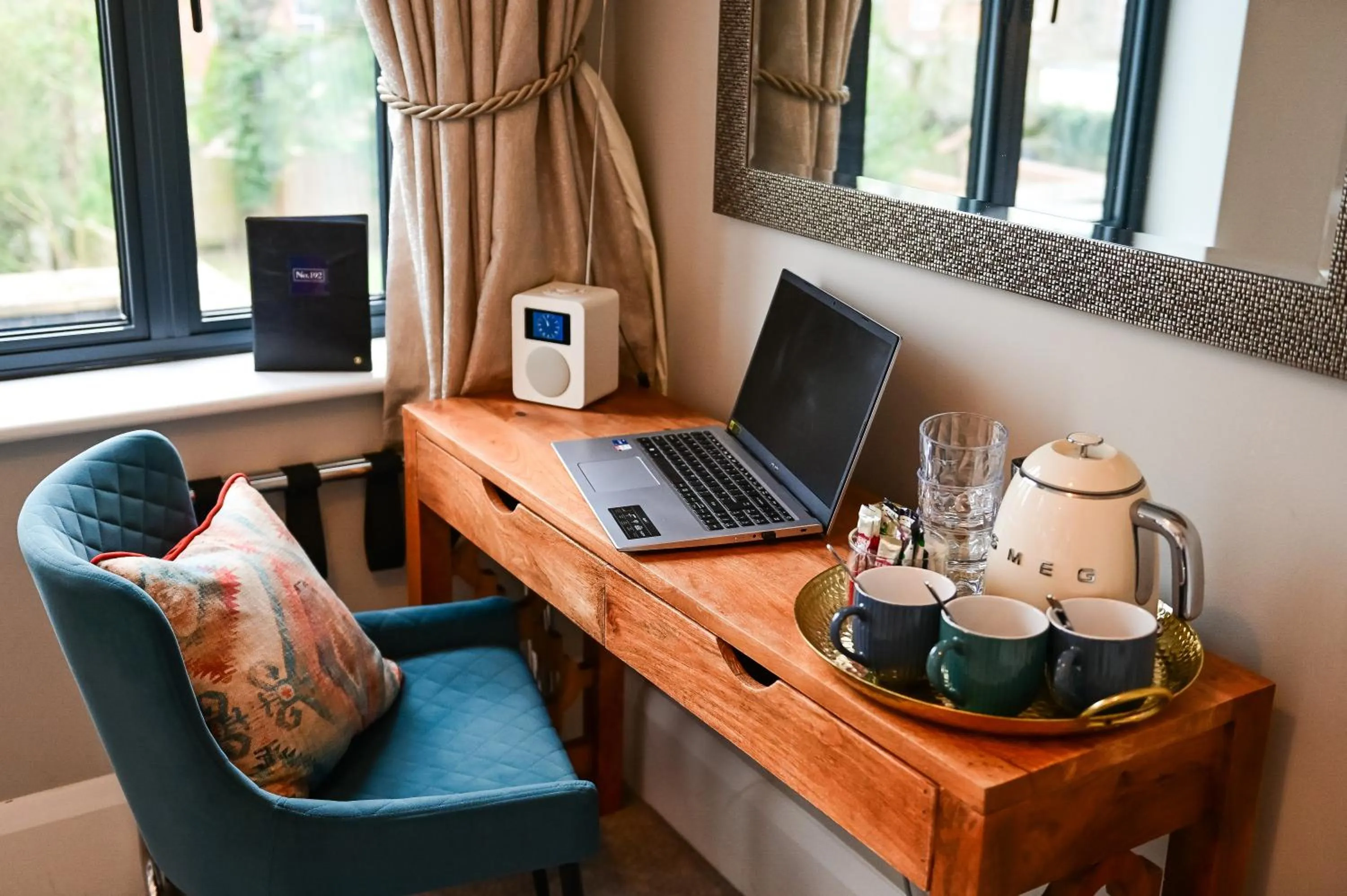 Coffee/tea facilities in No.192 Oxford