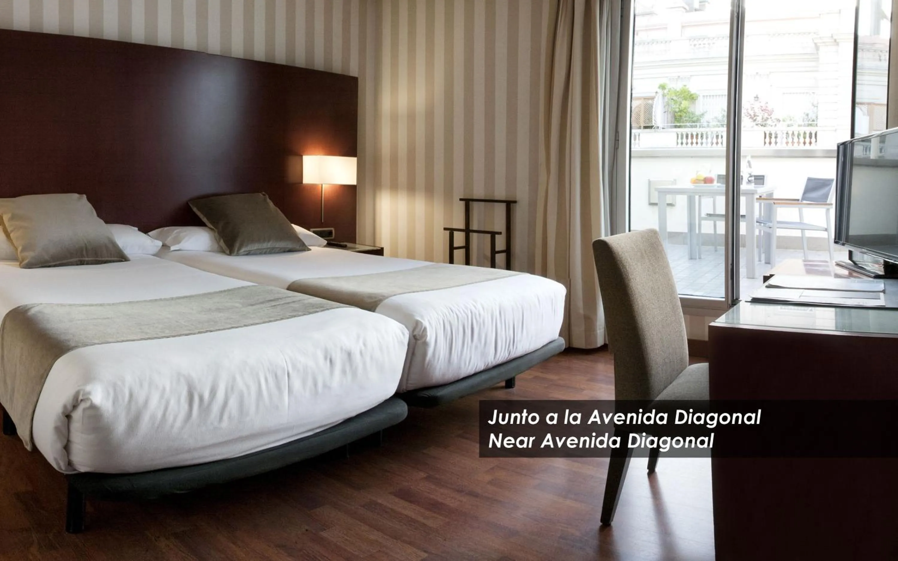 Photo of the whole room, Bed in Zenit Barcelona