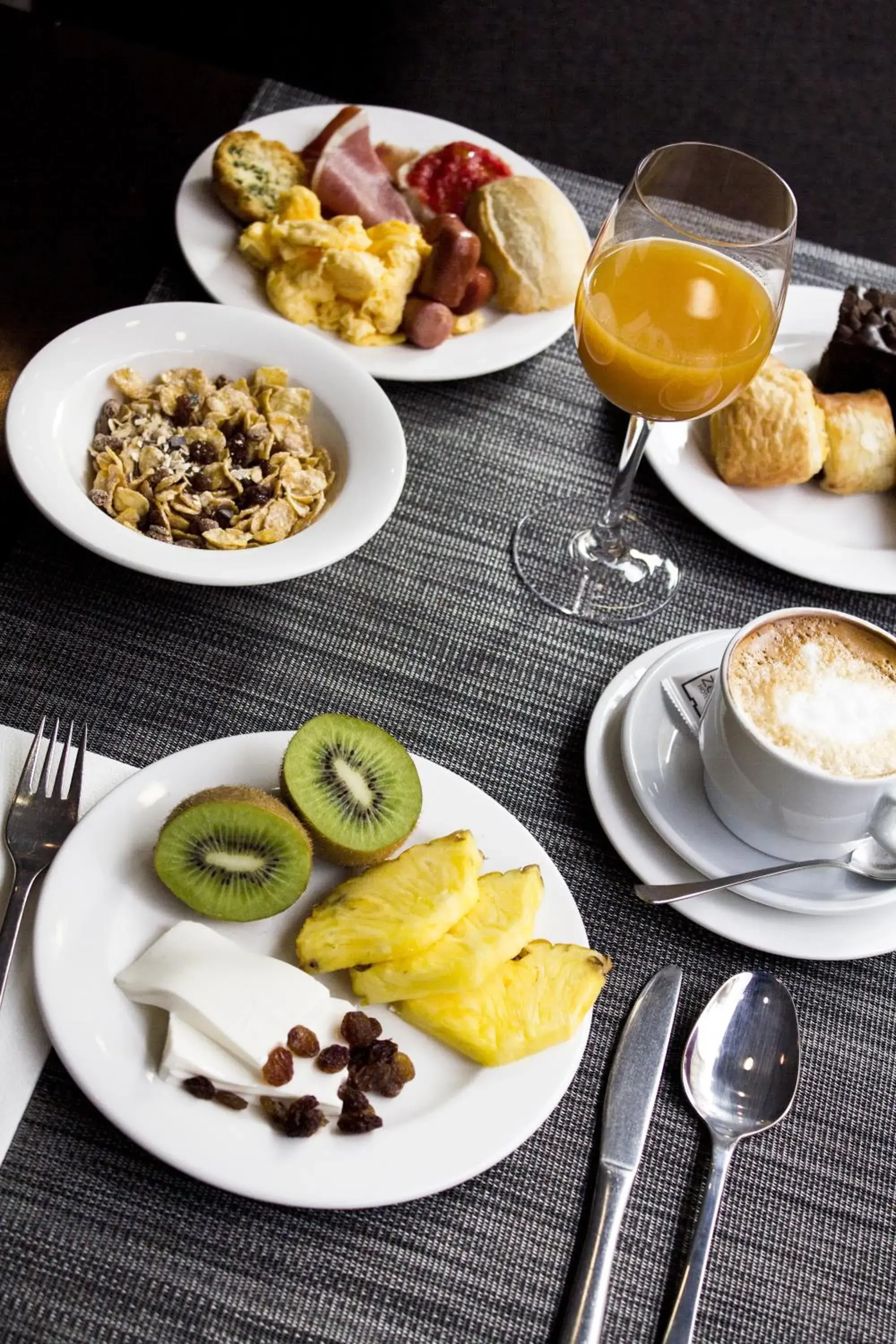 Restaurant/places to eat in Zenit Barcelona Restaurant/places to eat in Zenit Barcelona