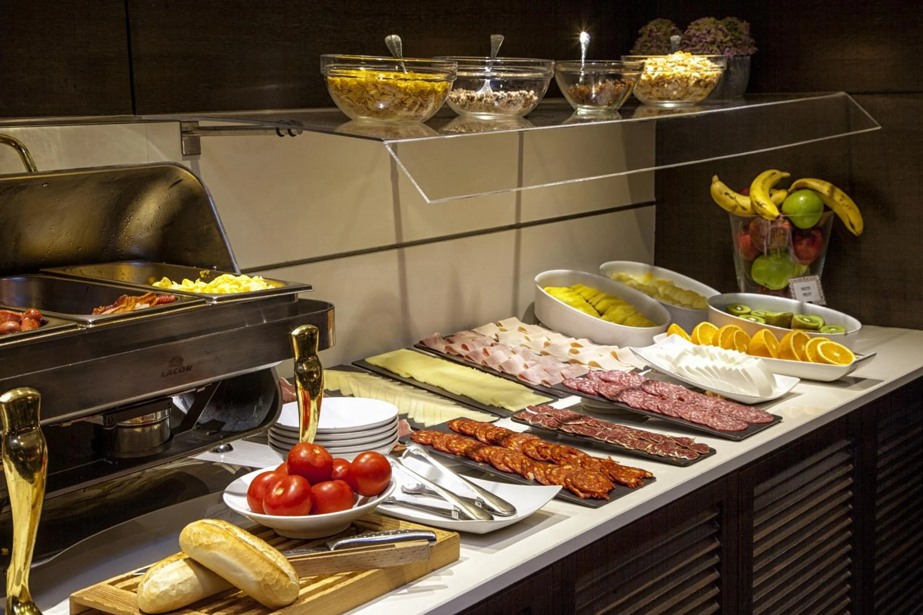 Restaurant/places to eat in Zenit Barcelona