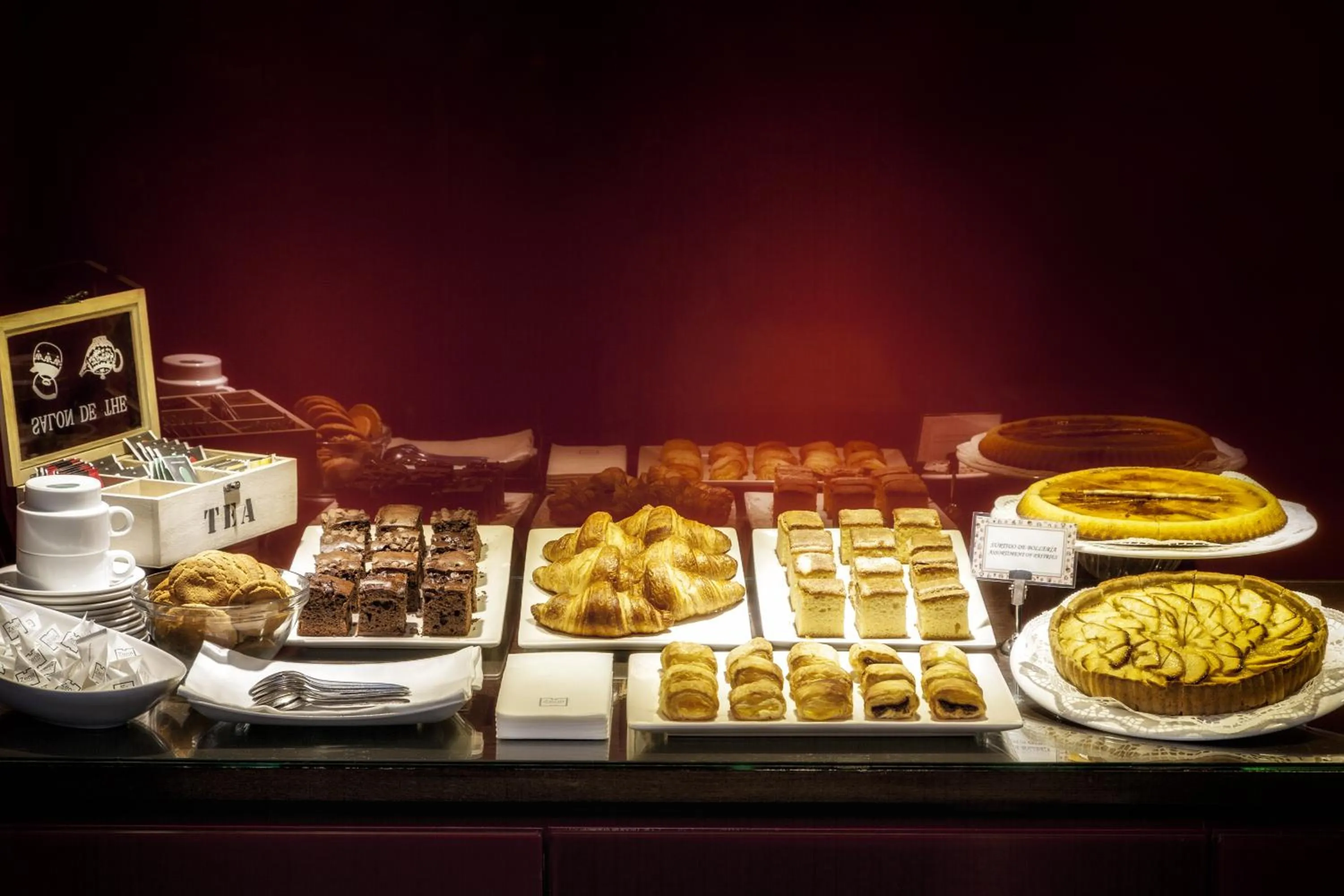 Restaurant/places to eat in Zenit Barcelona