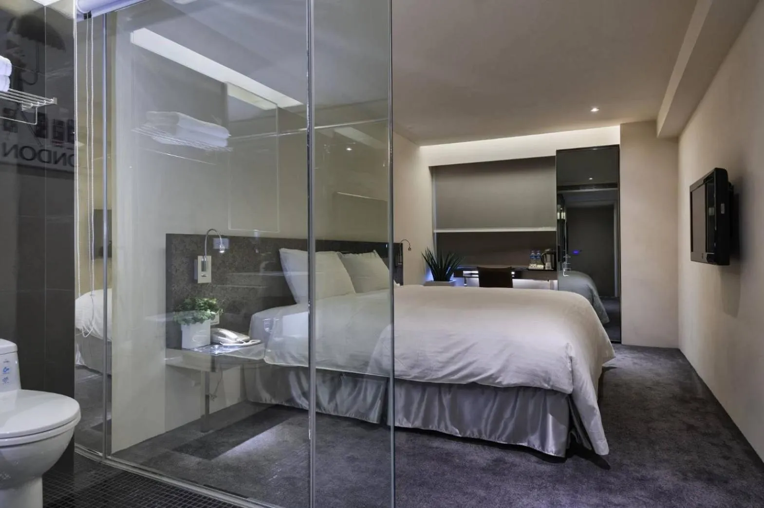 Bedroom in Hotels Here - Taipei