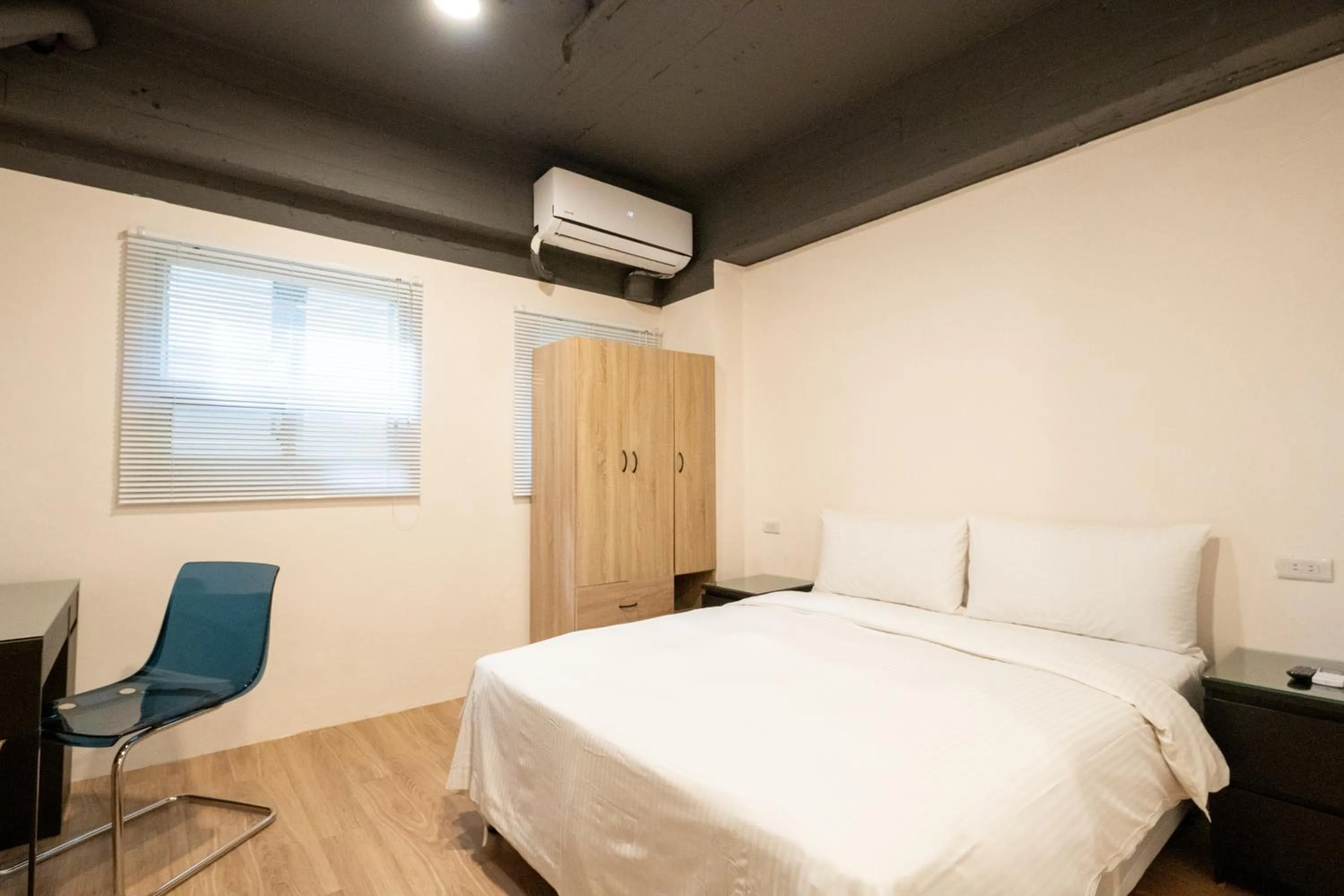 Bed in HotelsHere - Ximen