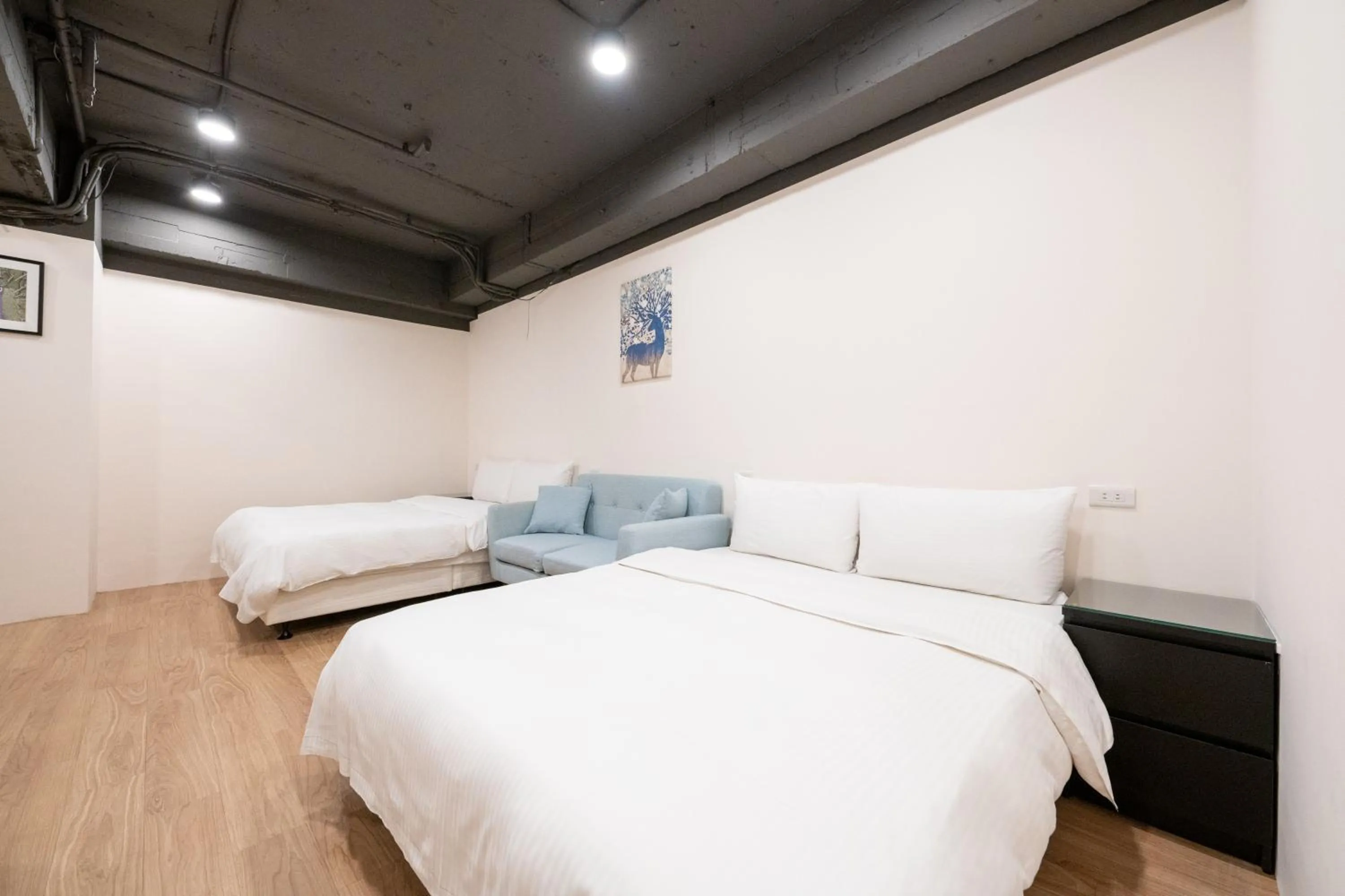Bed in HotelsHere - Ximen