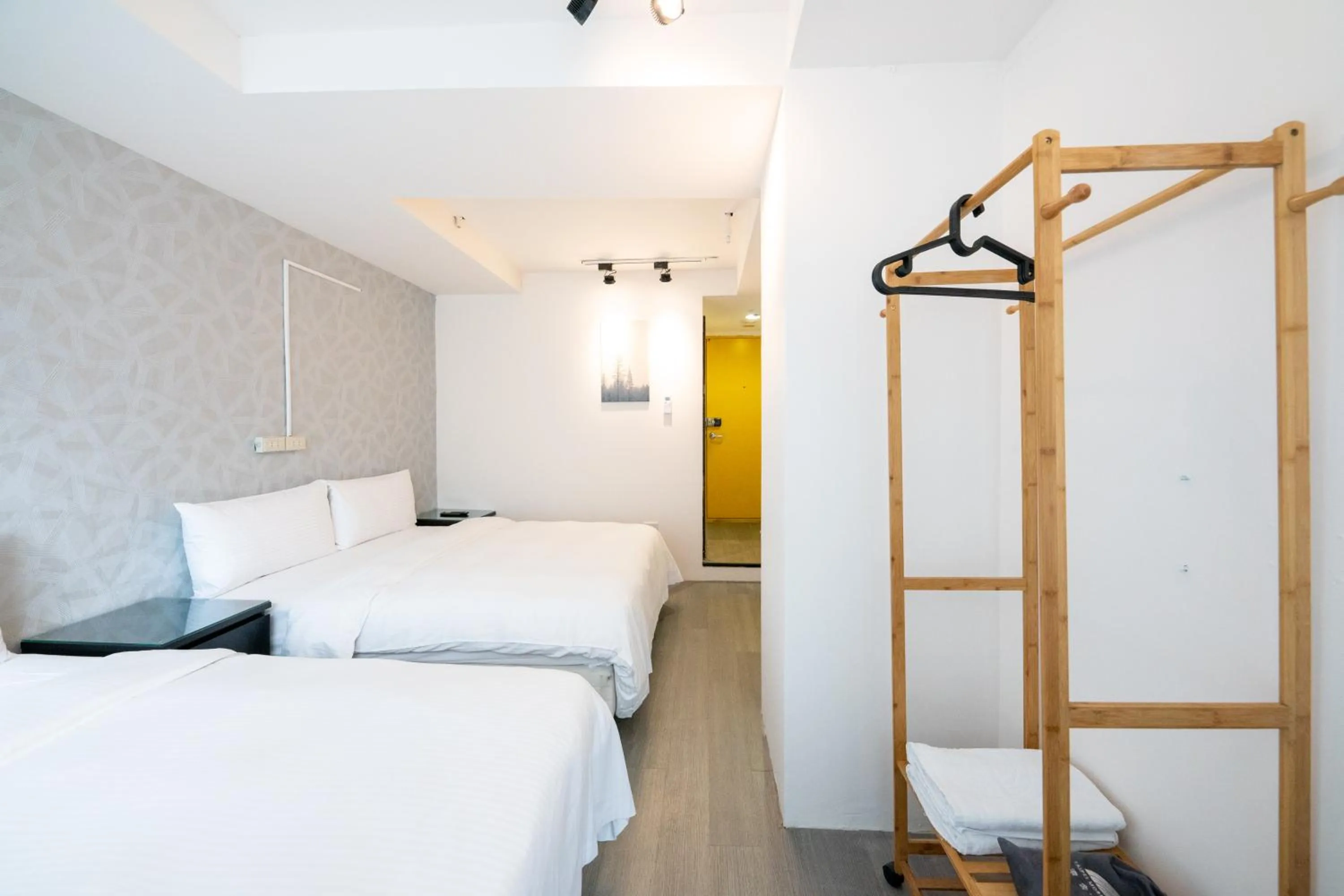 Bed in HotelsHere - Ximen