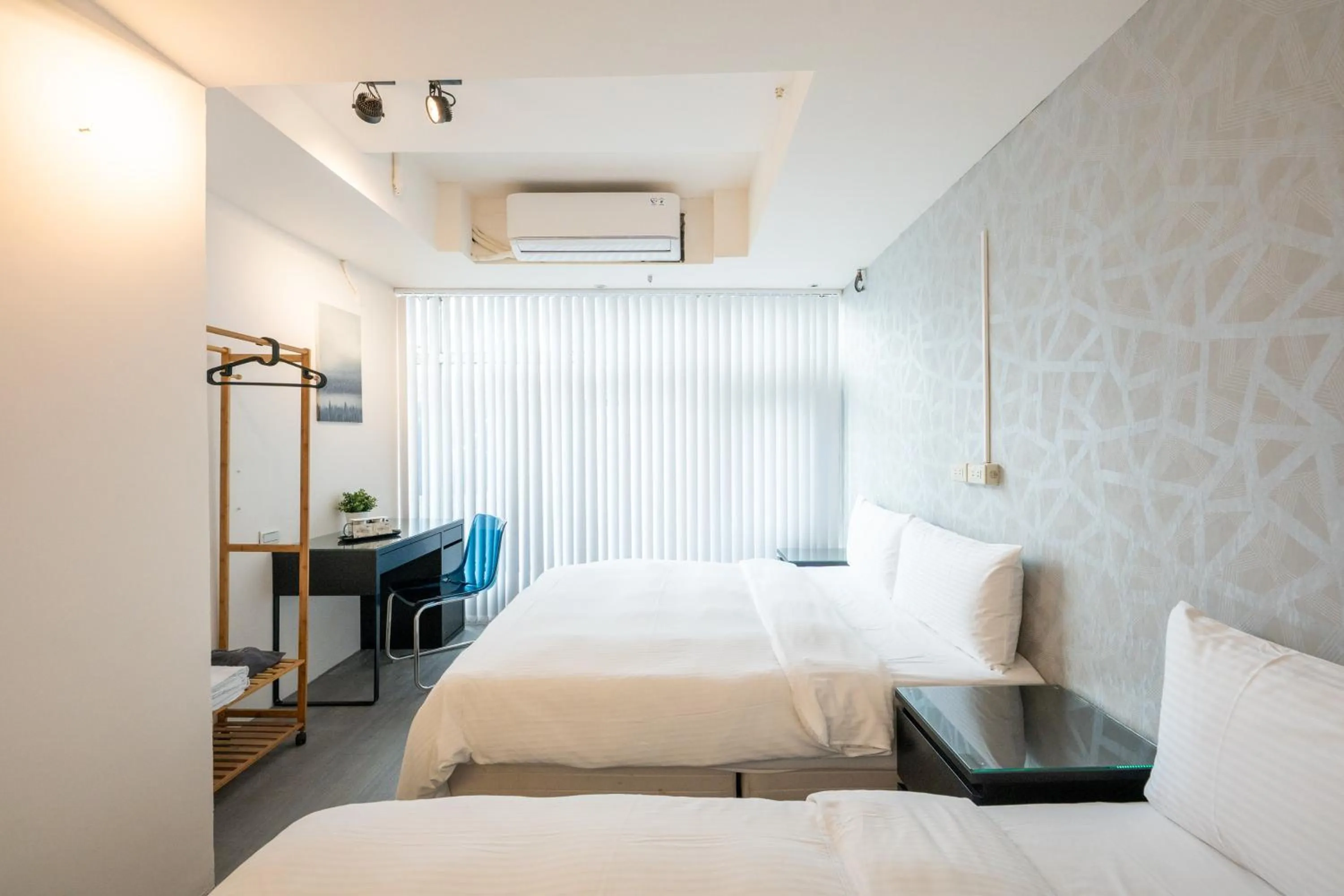 Bed in HotelsHere - Ximen