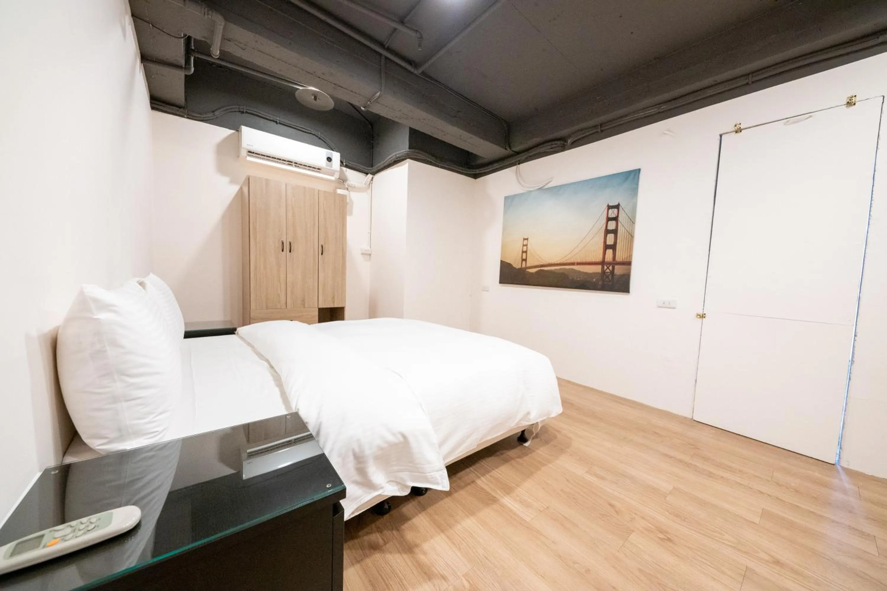 Bed in HotelsHere - Ximen