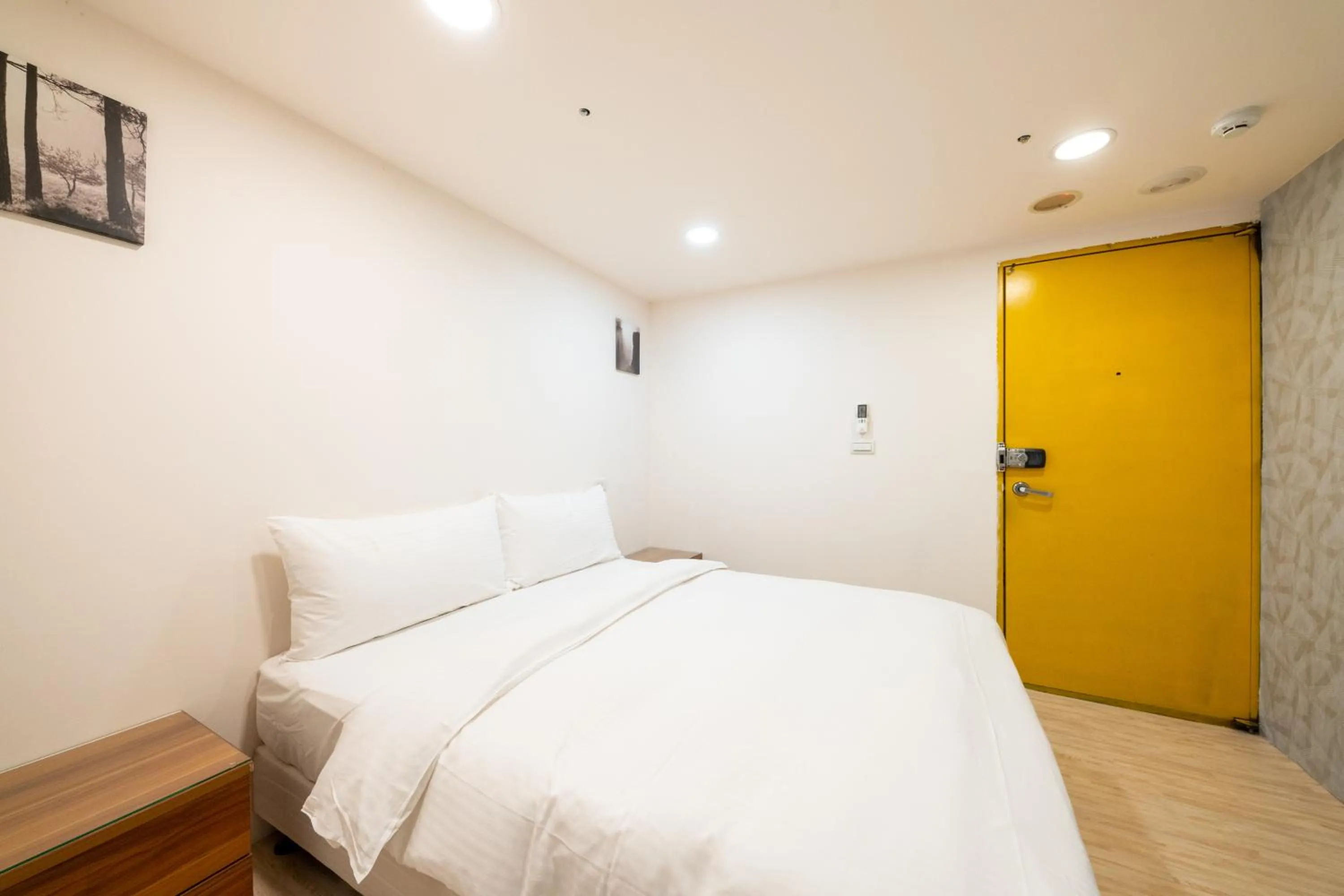 Bed in HotelsHere - Ximen