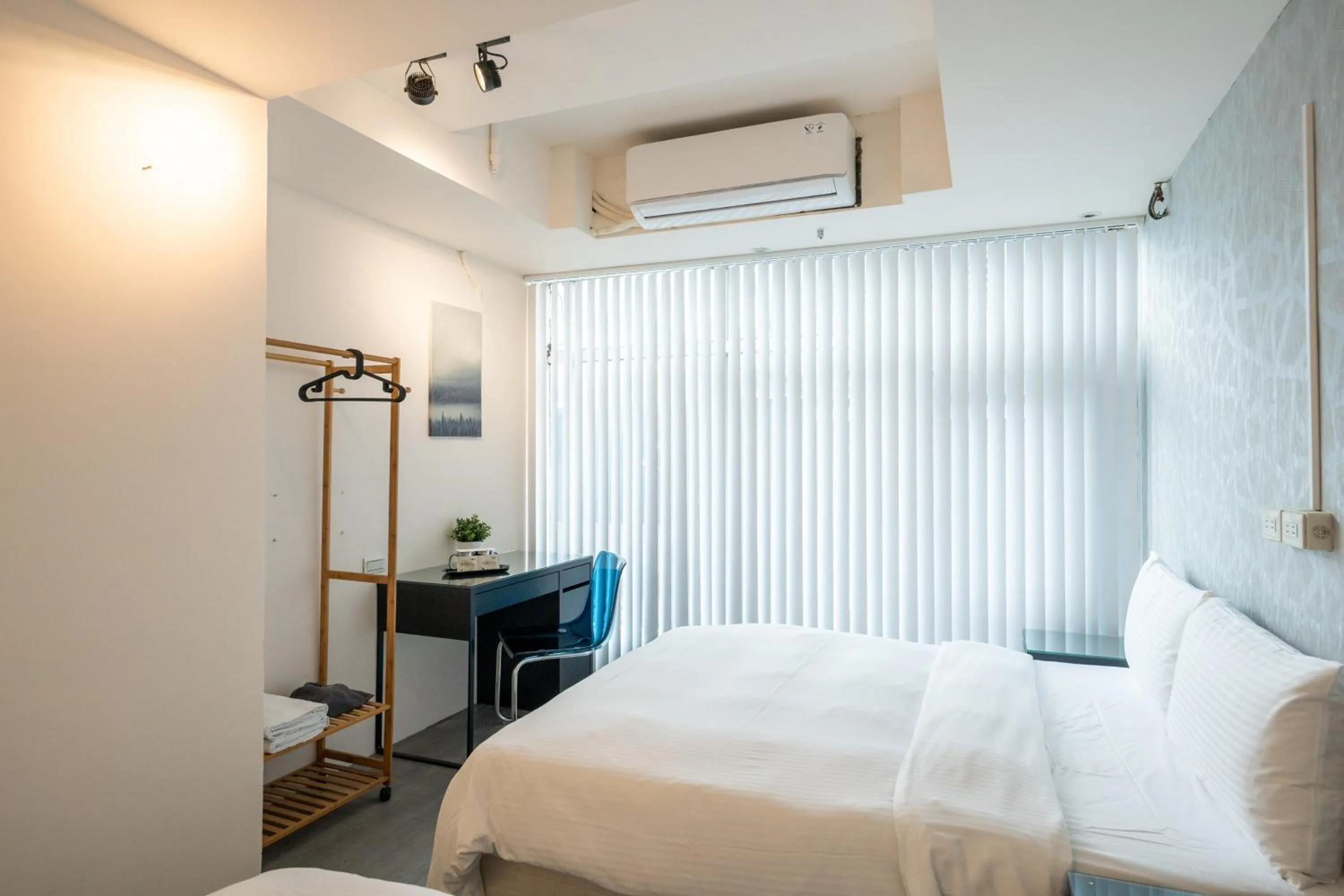 Bed in HotelsHere - Ximen