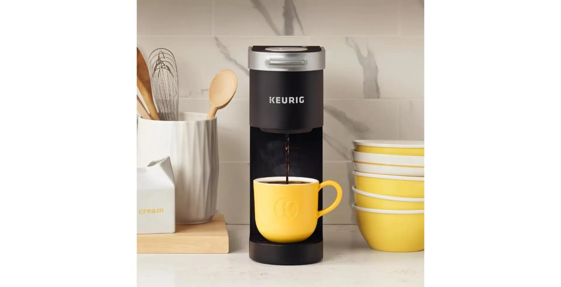 Coffee/tea facilities in Cameo Hotel and Suites