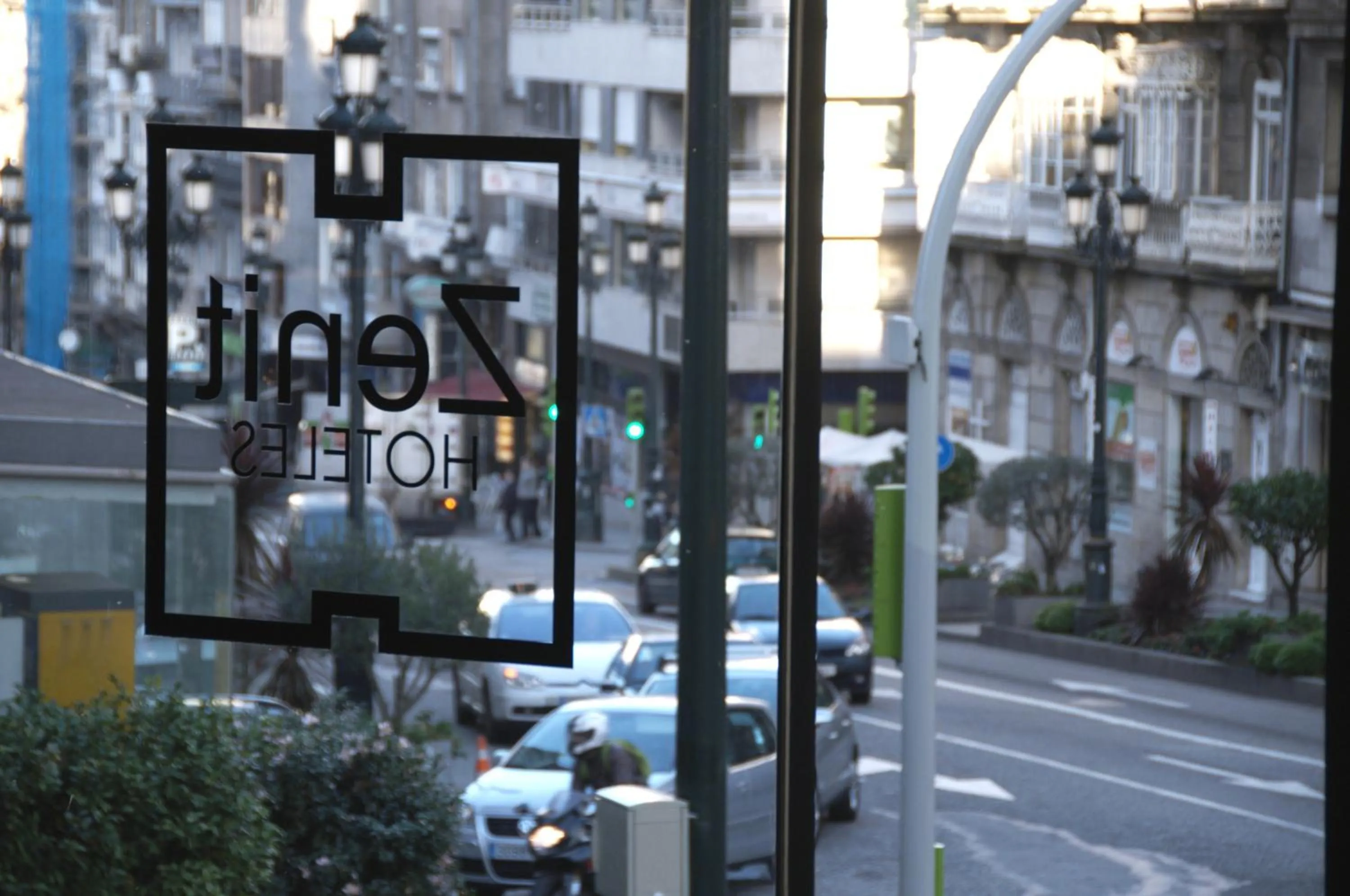 Logo/Certificate/Sign in Zenit Vigo