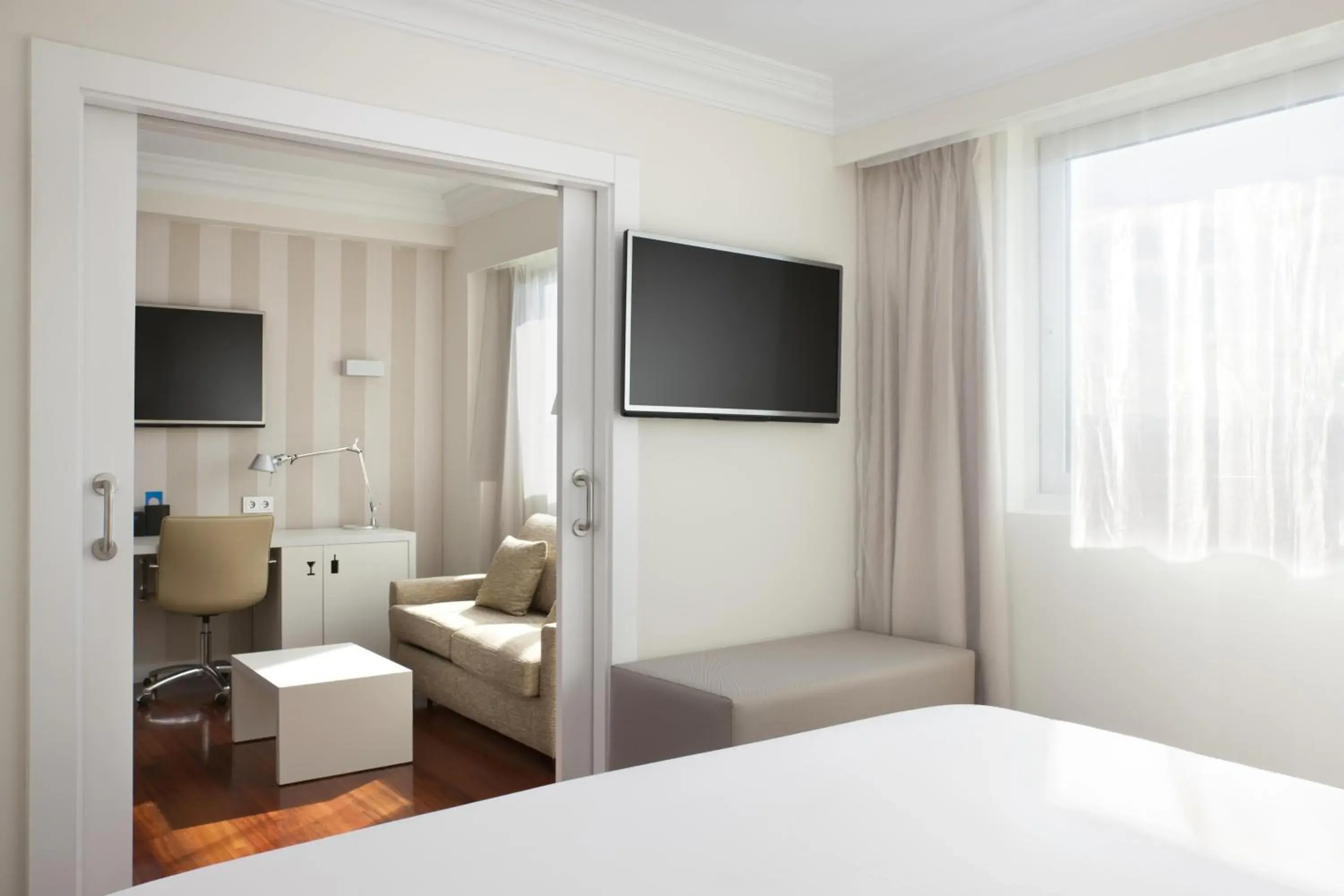 Bedroom, Bed in NH Pamplona Iruña Park Bedroom, Bed in NH Pamplona Iruña Park