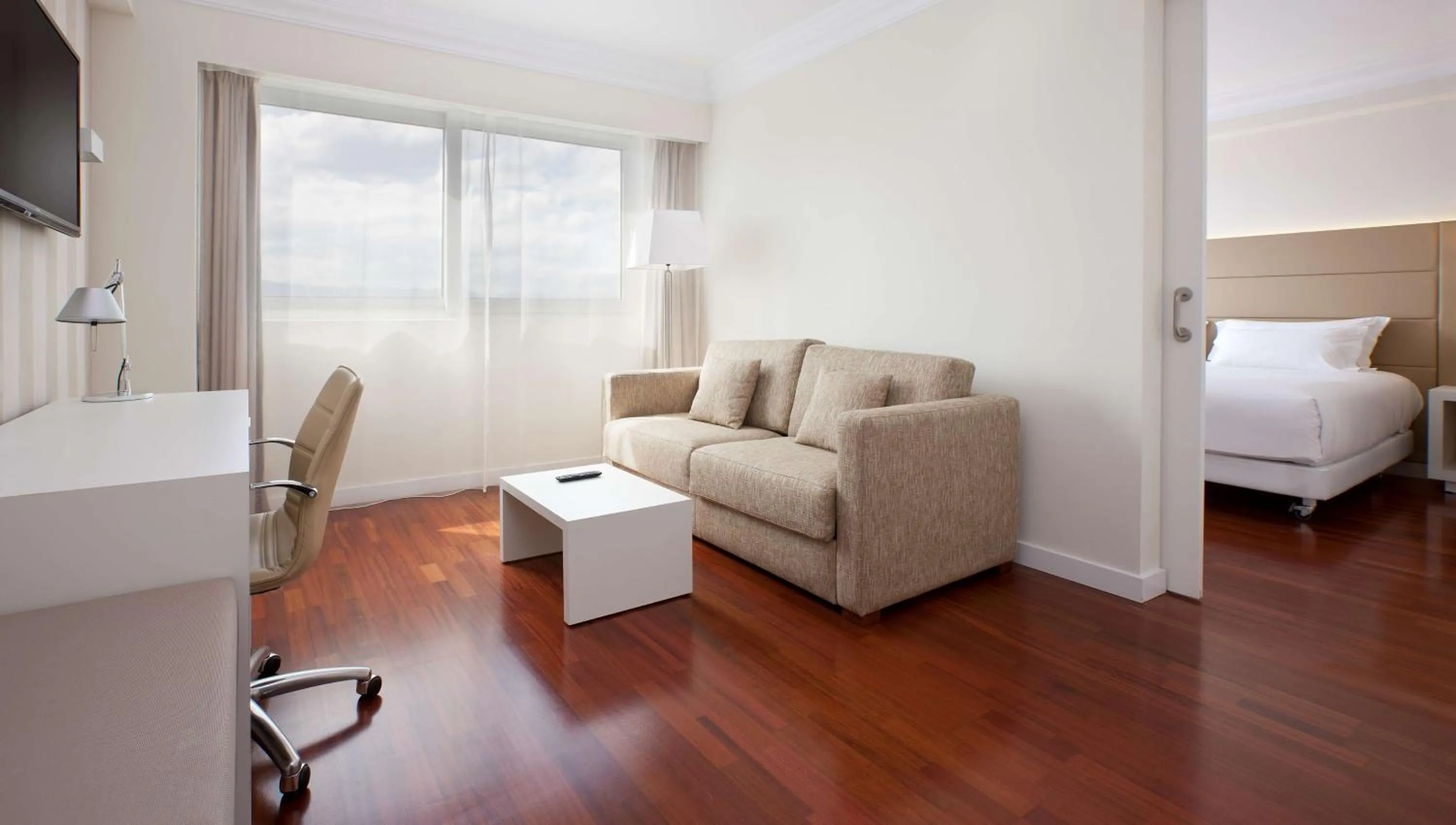 Bedroom, Bed in NH Pamplona Iruña Park