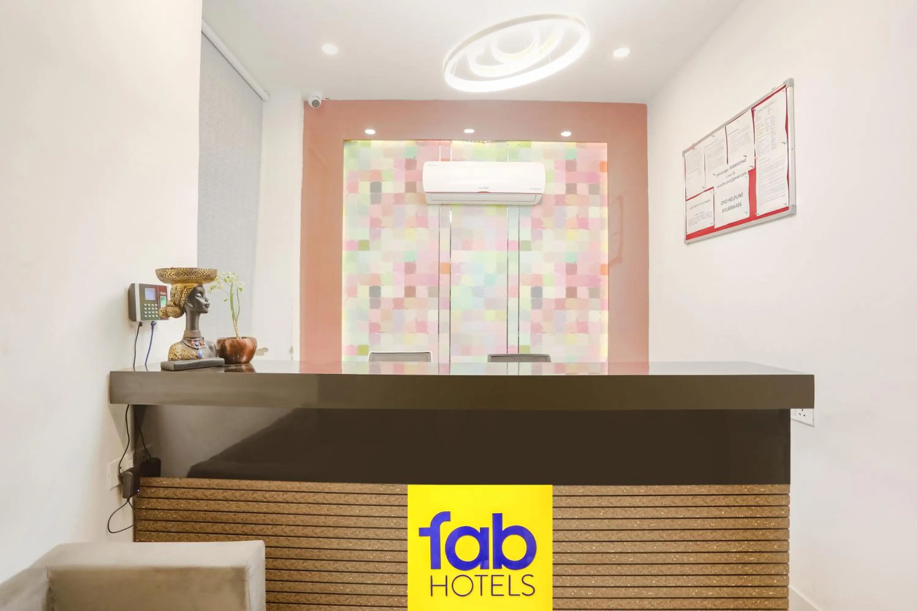 Lobby or reception in FabHotel Rasa Arcade