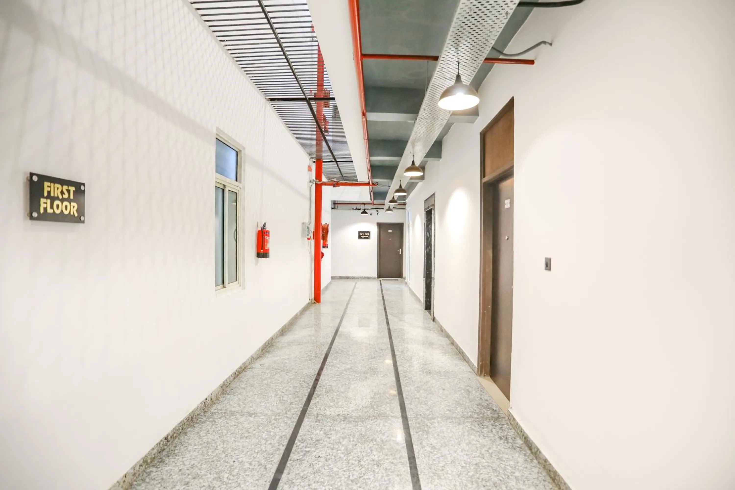 Lobby or reception in FabHotel Rasa Arcade