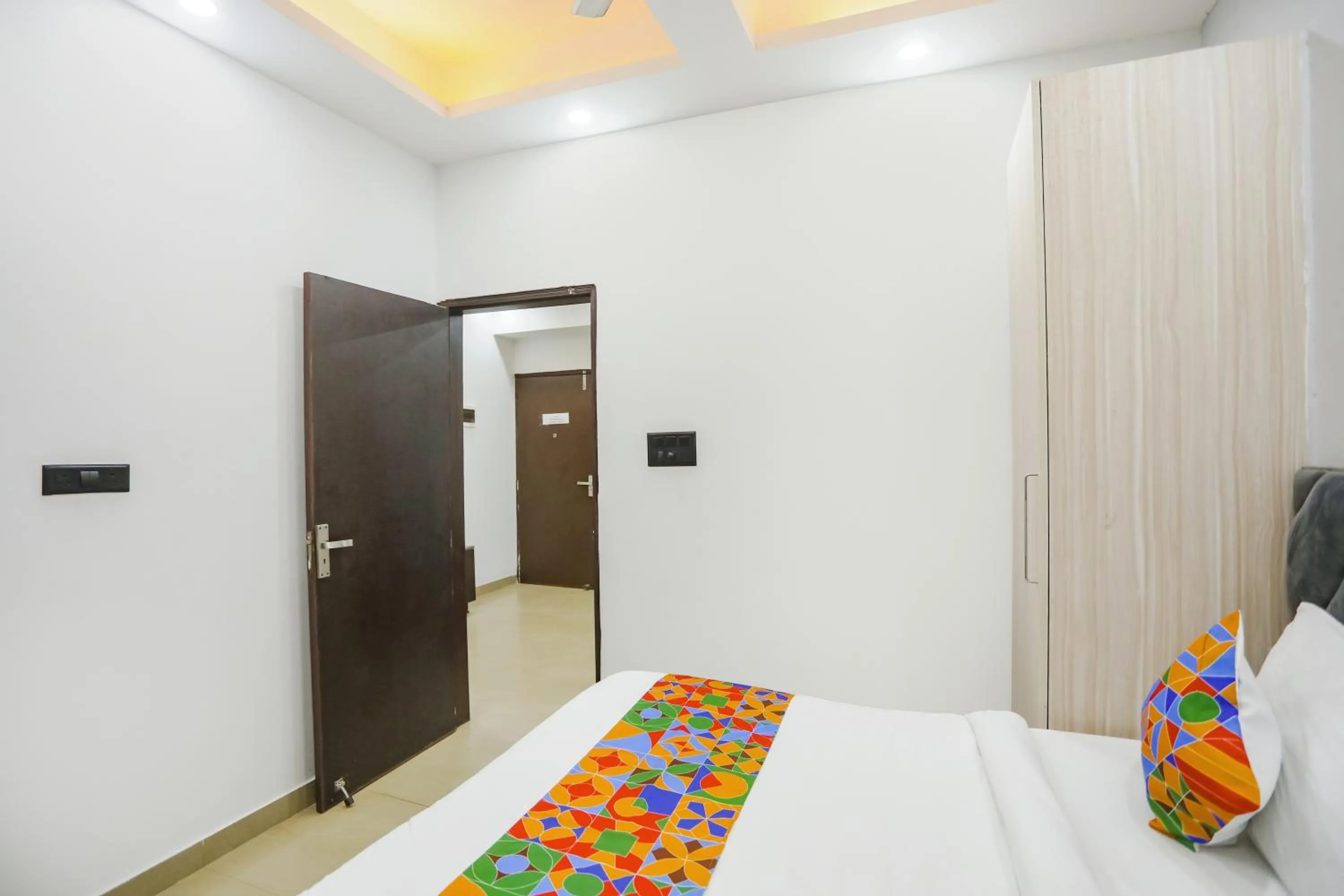 Bed in FabHotel Rasa Arcade