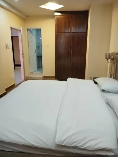 Hotel H6