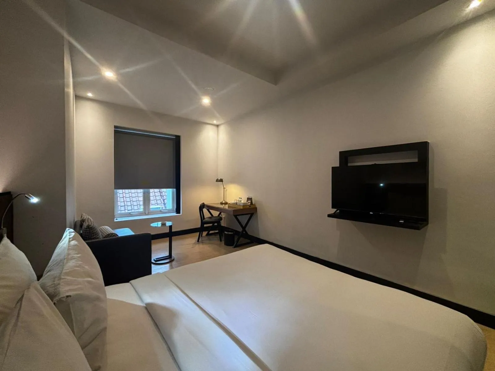 Bed in Lemansion Senopati