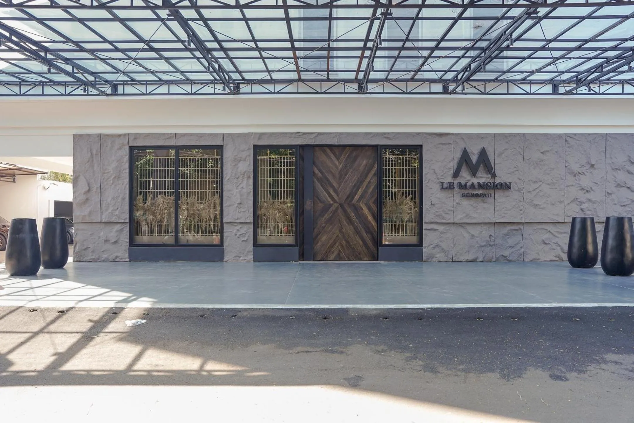 Property building in Lemansion Senopati