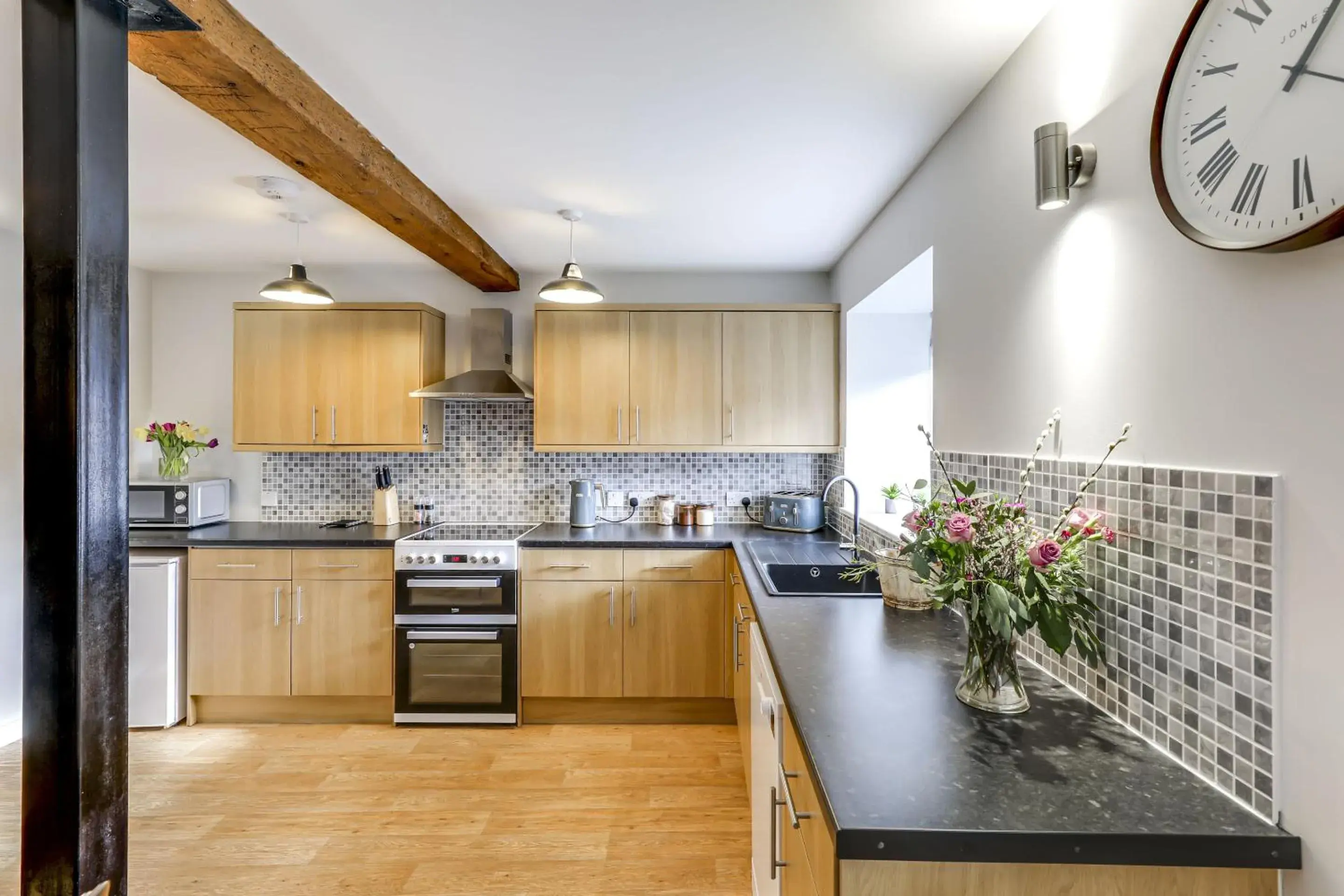 Two-Bedroom Apartment with City View in The Old Warehouse Ely Two-Bedroom Apartment with City View in The Old Warehouse Ely