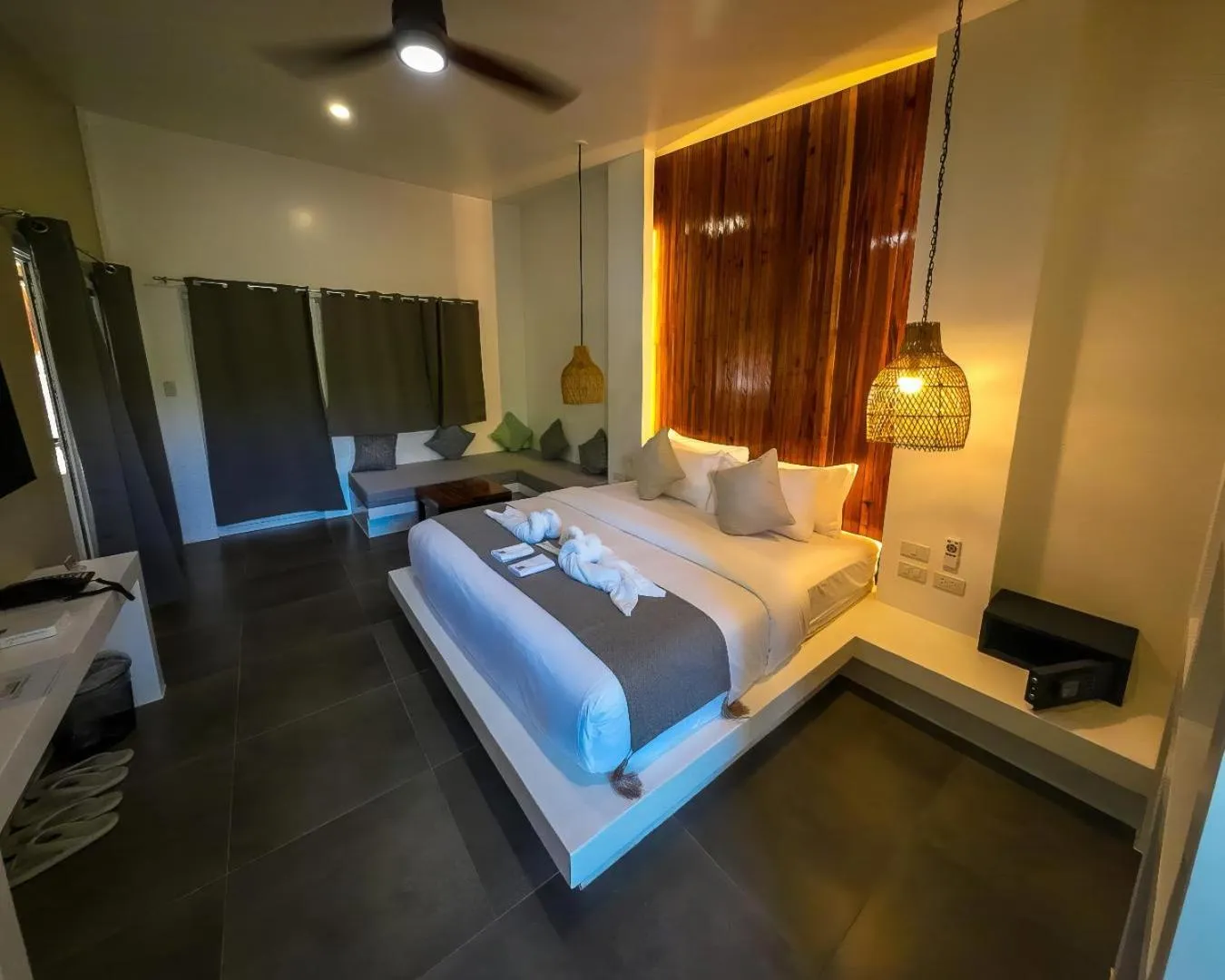 Bedroom, Bed in Bathala Resort