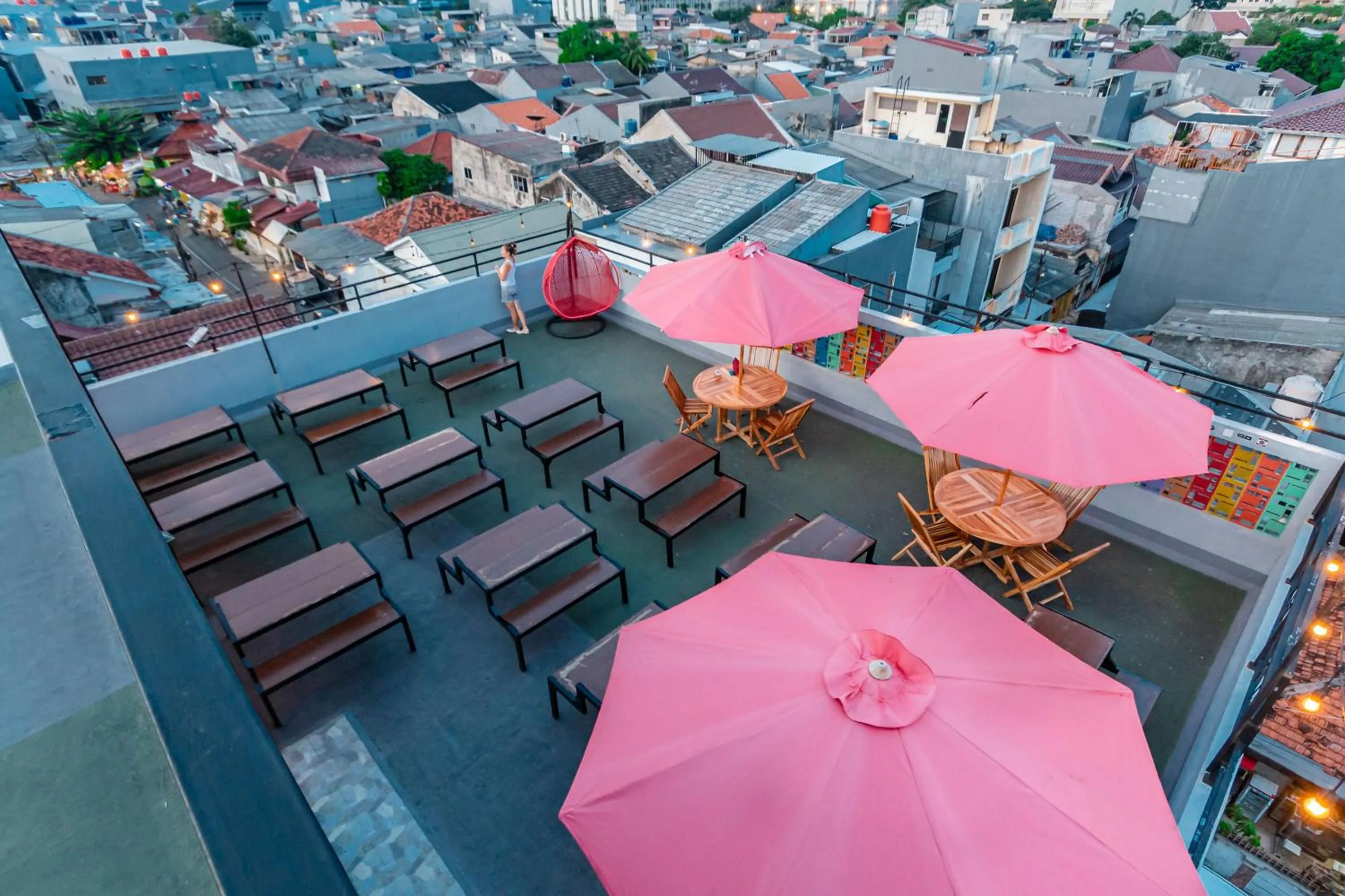 Patio in Monggo Mampir Tanjung Duren By Reccoma