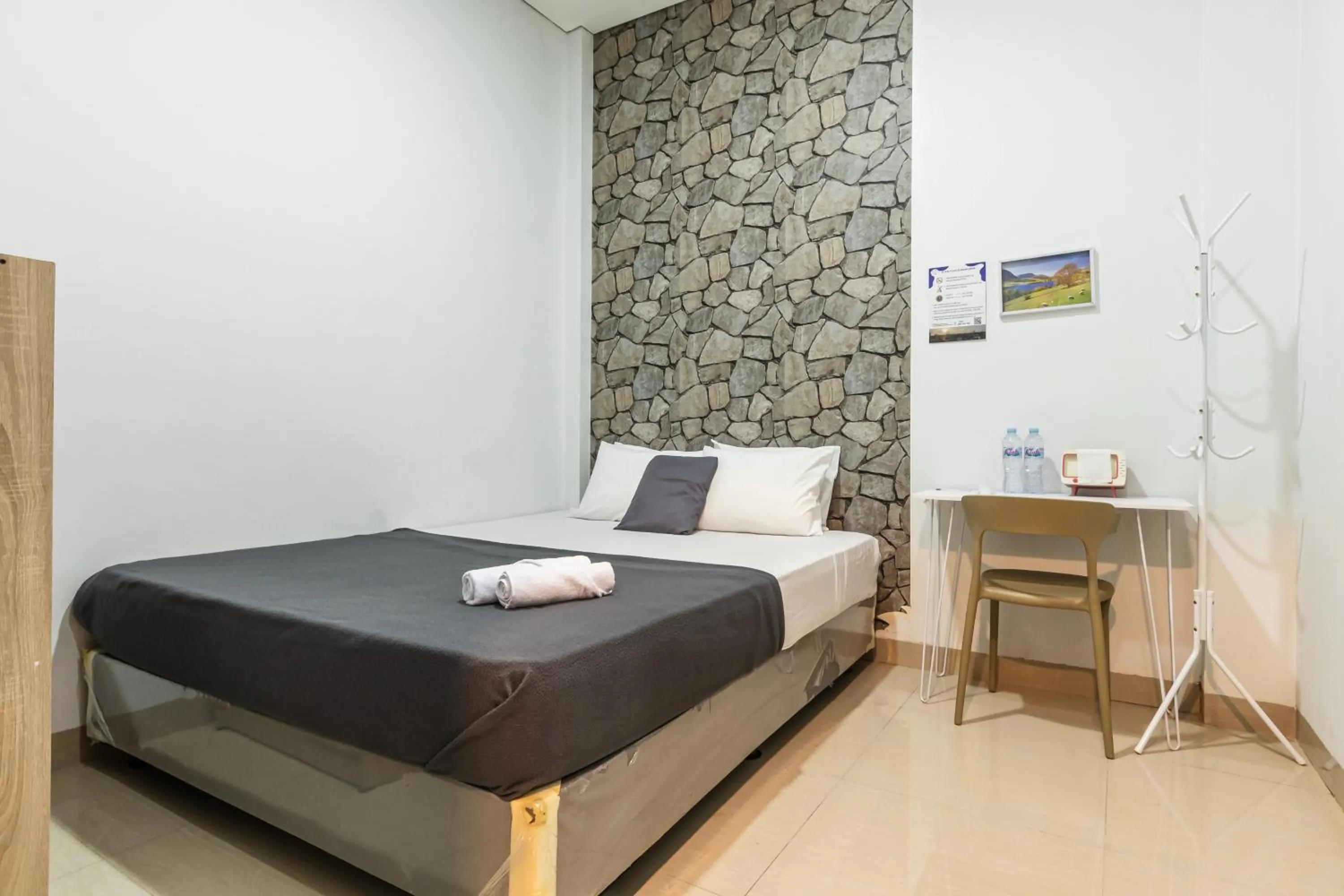 Bed in Monggo Mampir Tanjung Duren By Reccoma