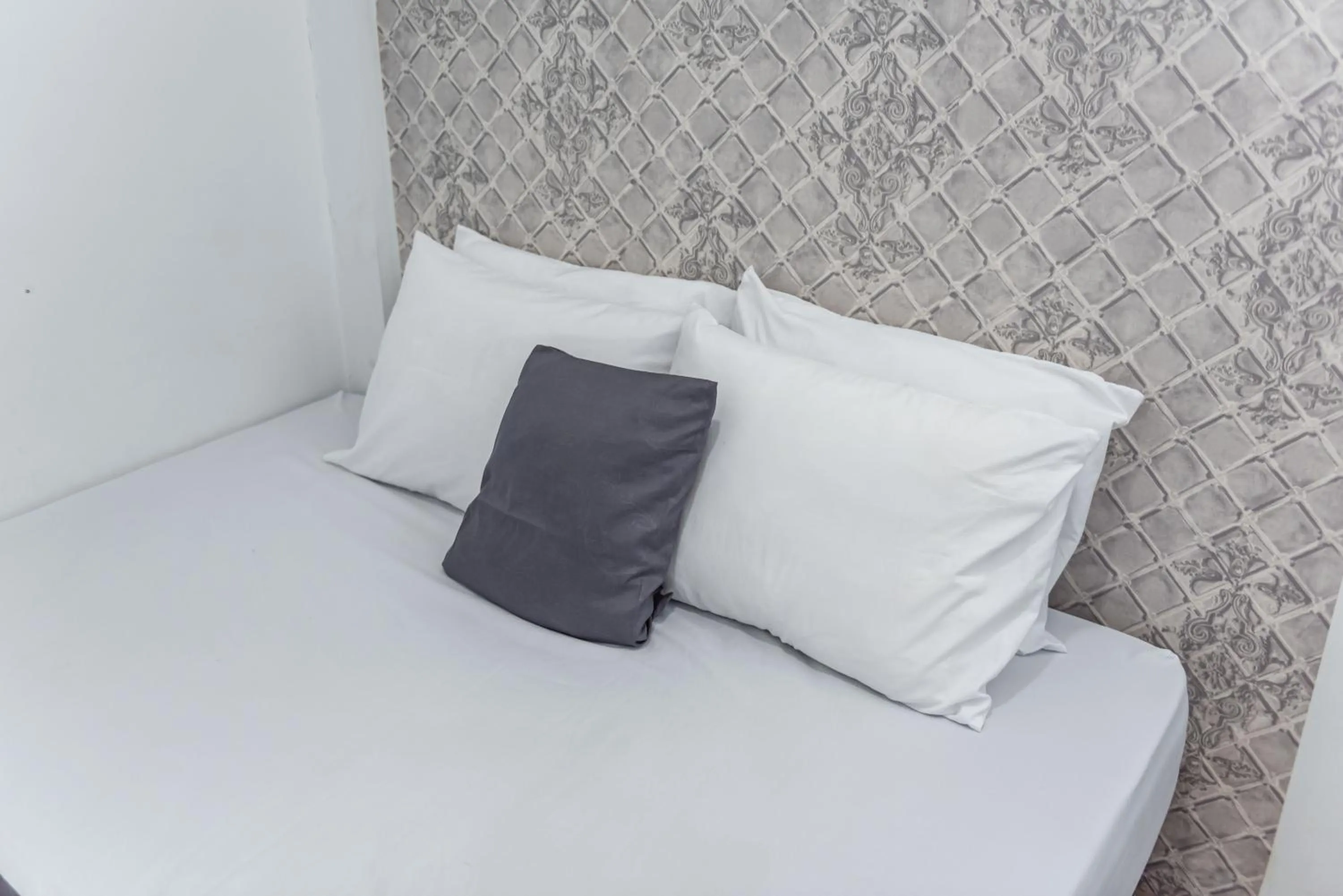 Bed in Monggo Mampir Tanjung Duren By Reccoma