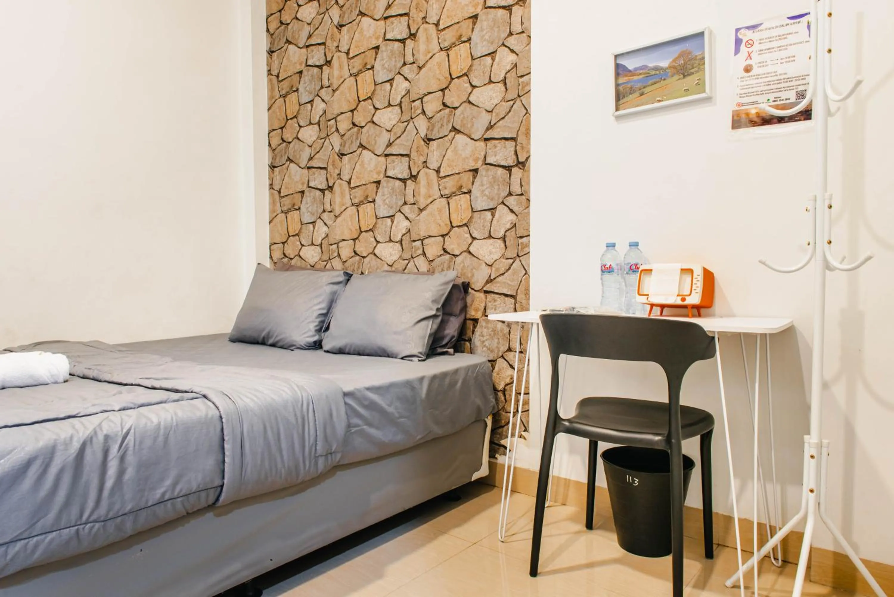 Bed in Monggo Mampir Tanjung Duren By Reccoma